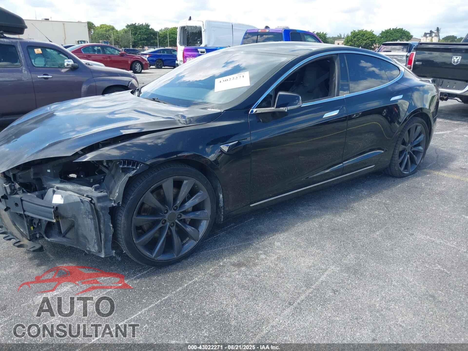 TESLA MODEL S 2016 - 5YJSA1E14GF174663