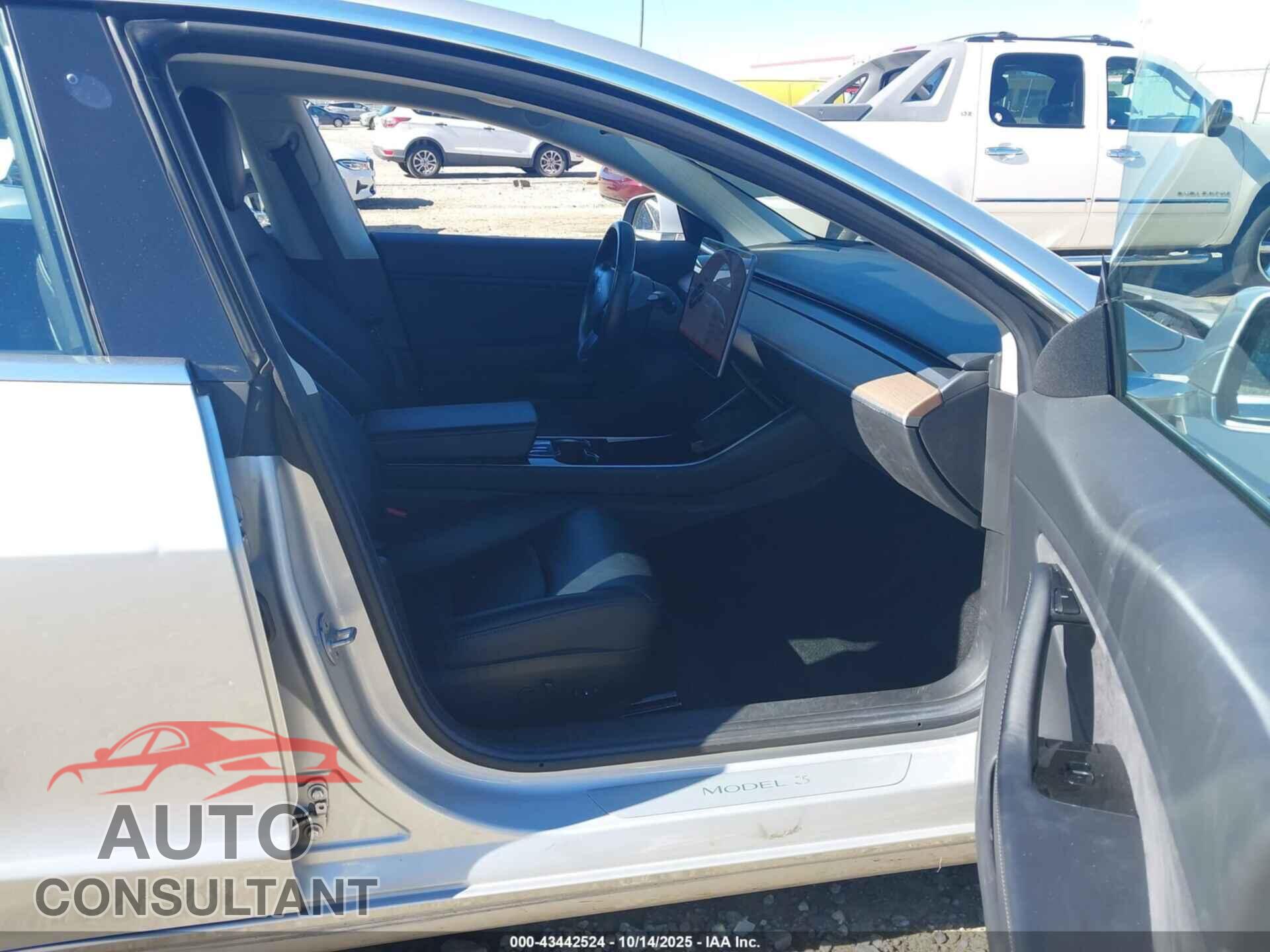 TESLA MODEL 3 2018 - 5YJ3E1EA9JF048637