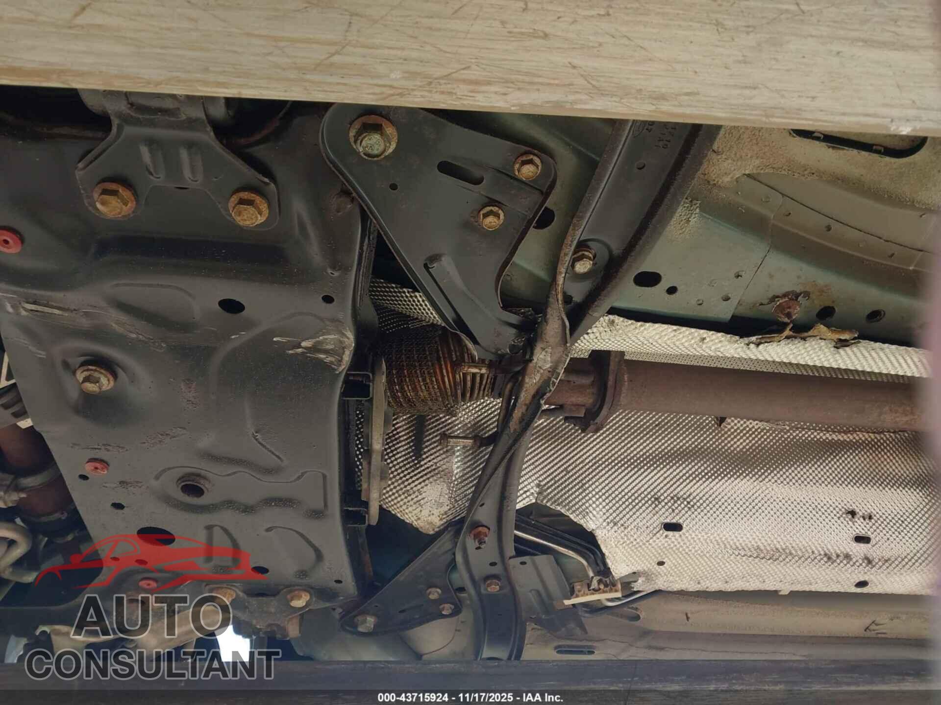 FORD FOCUS 2016 - 1FADP3N28GL220302