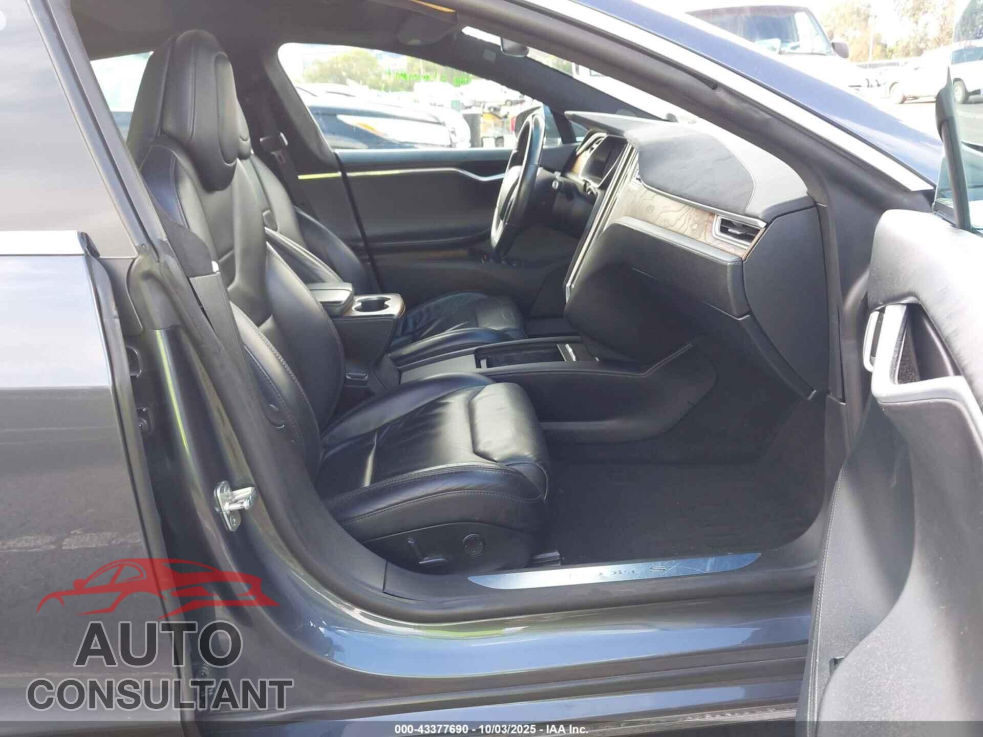 TESLA MODEL S 2017 - 5YJSA1E25HF191224