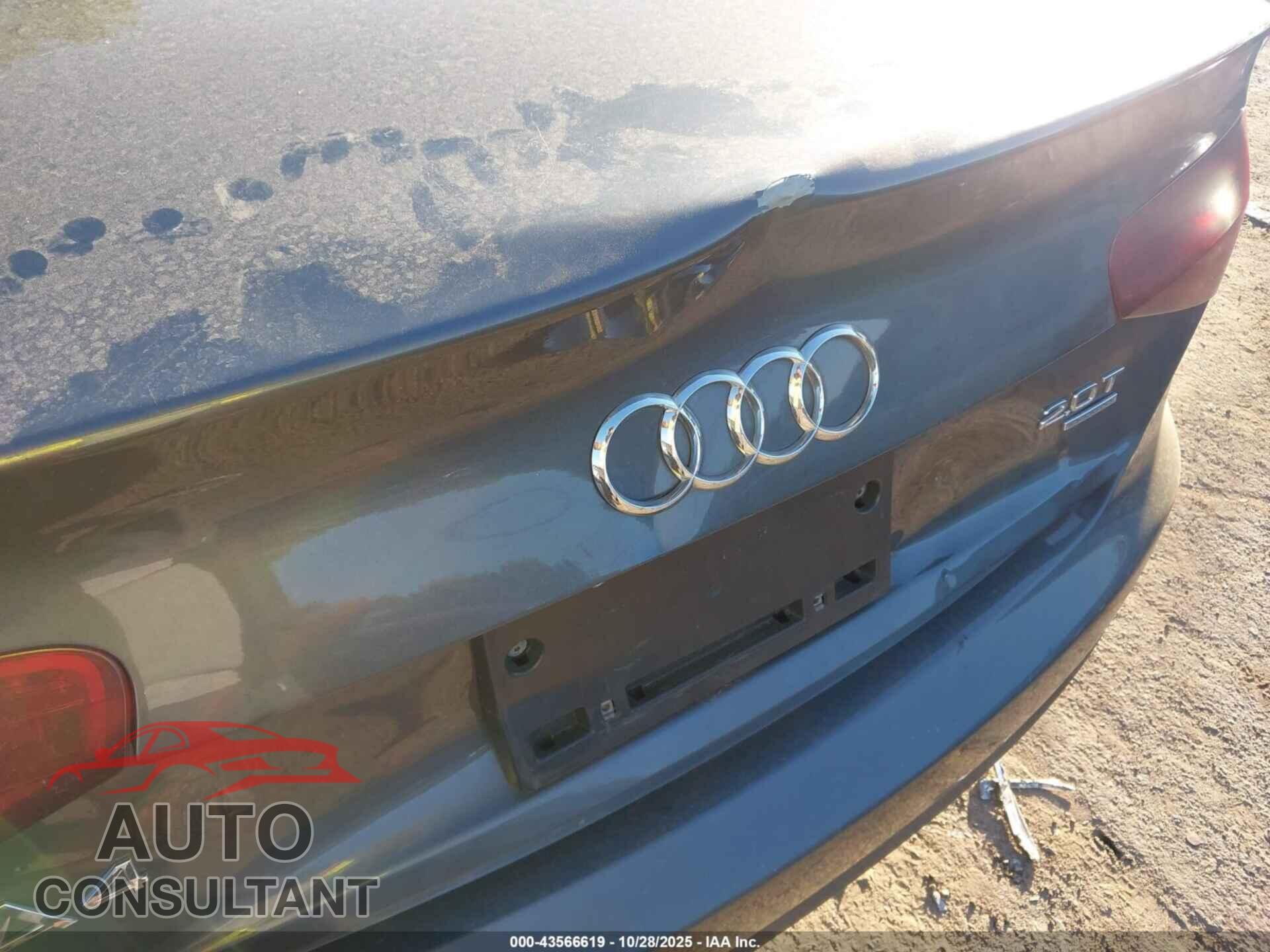 AUDI A4 2013 - WAUBFAFL8DN044123