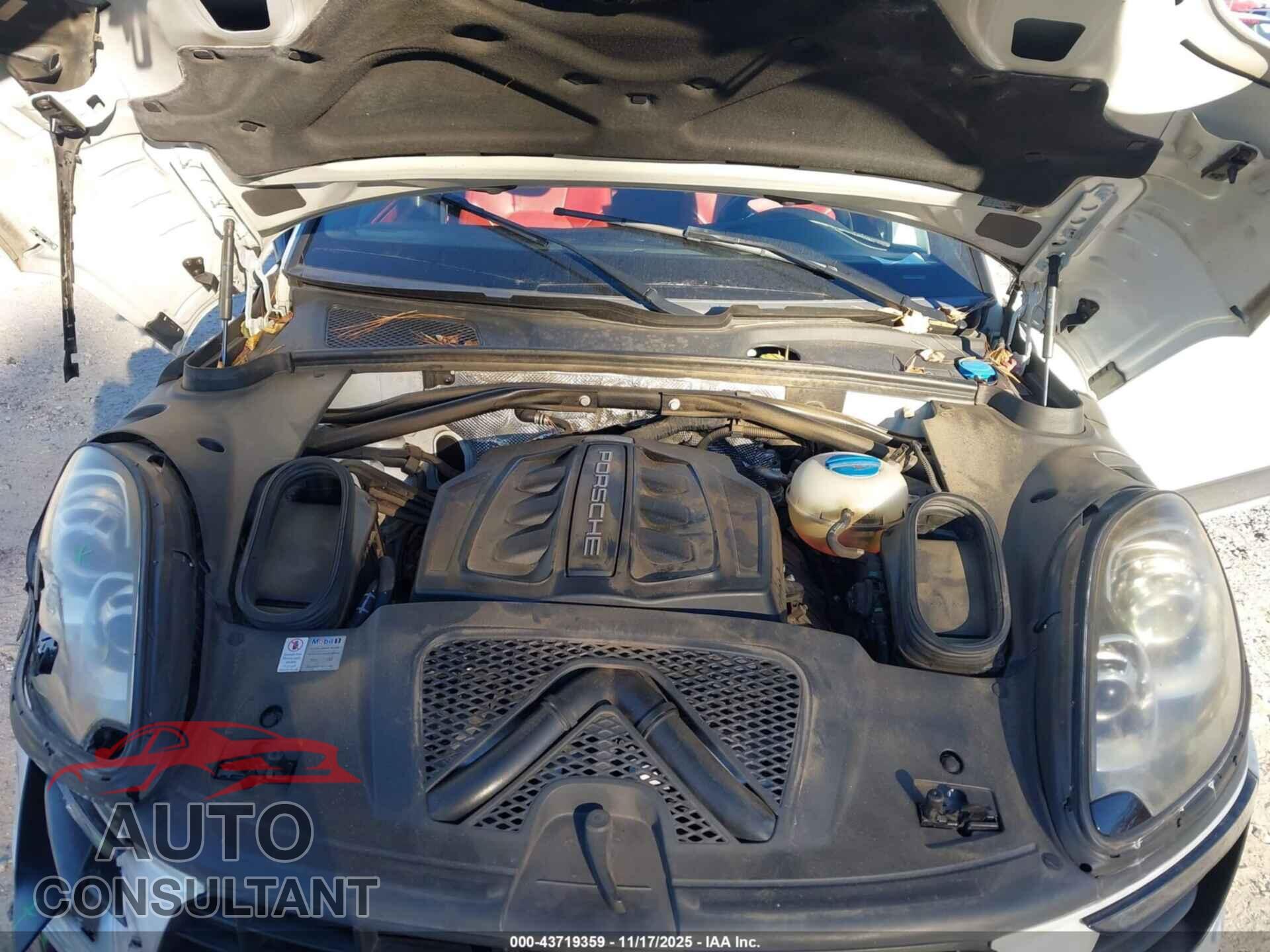 PORSCHE MACAN 2016 - WP1AB2A55GLB56773