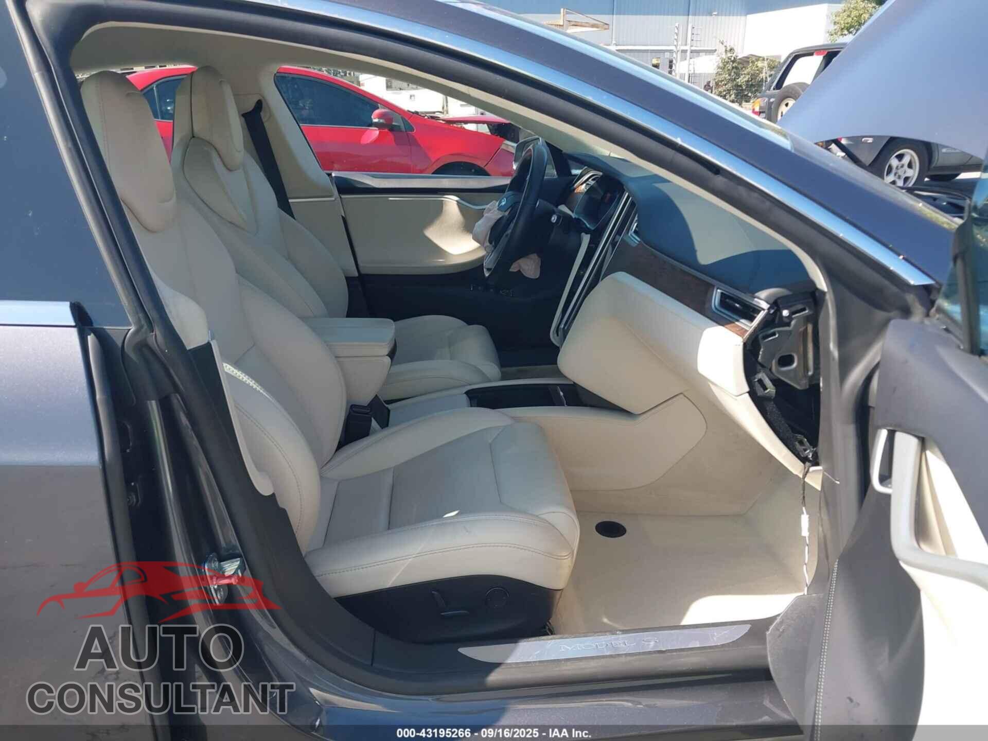 TESLA MODEL S 2018 - 5YJSA1E2XJF247194