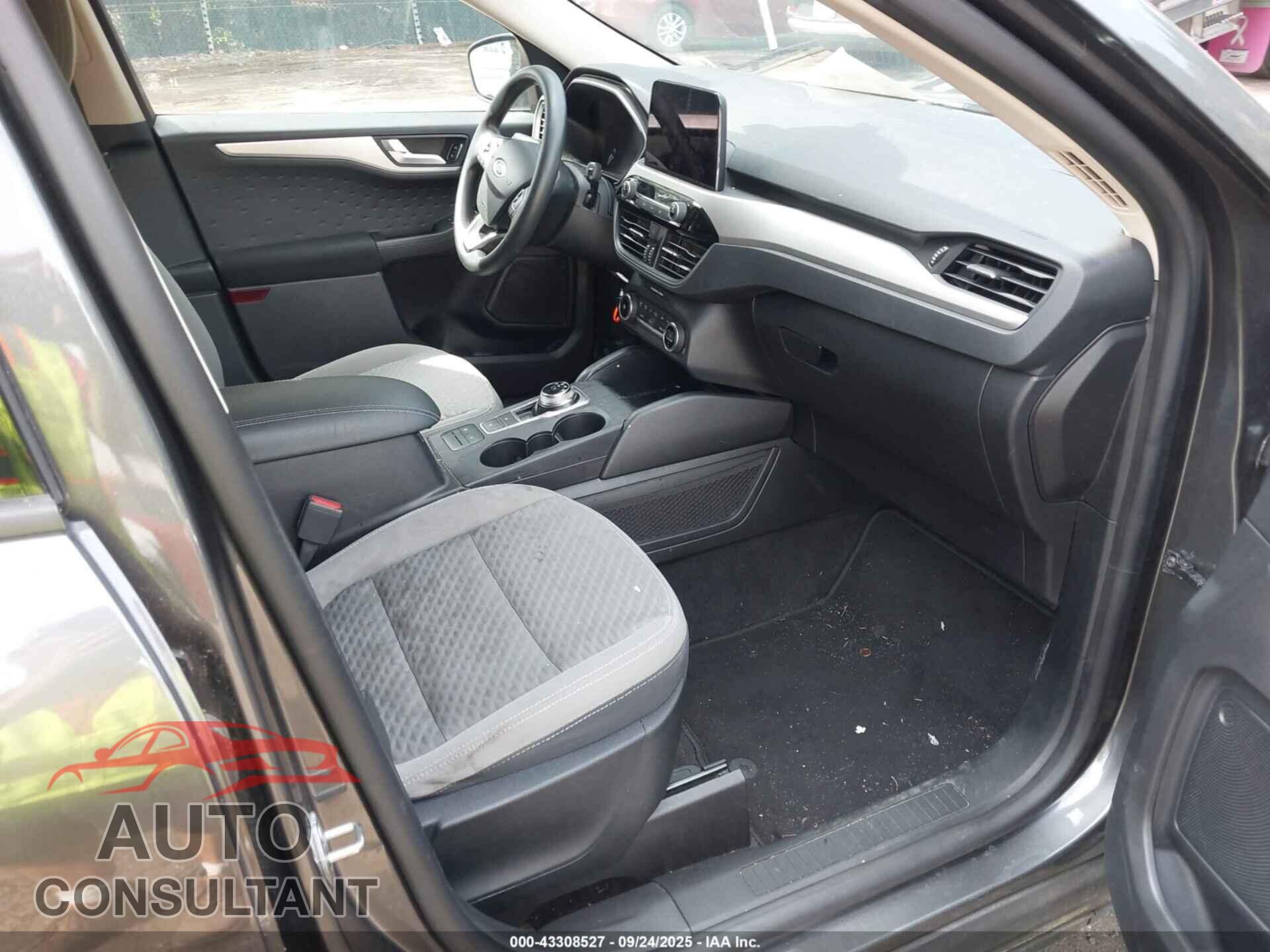 FORD ESCAPE 2020 - 1FMCU0G65LUA94915