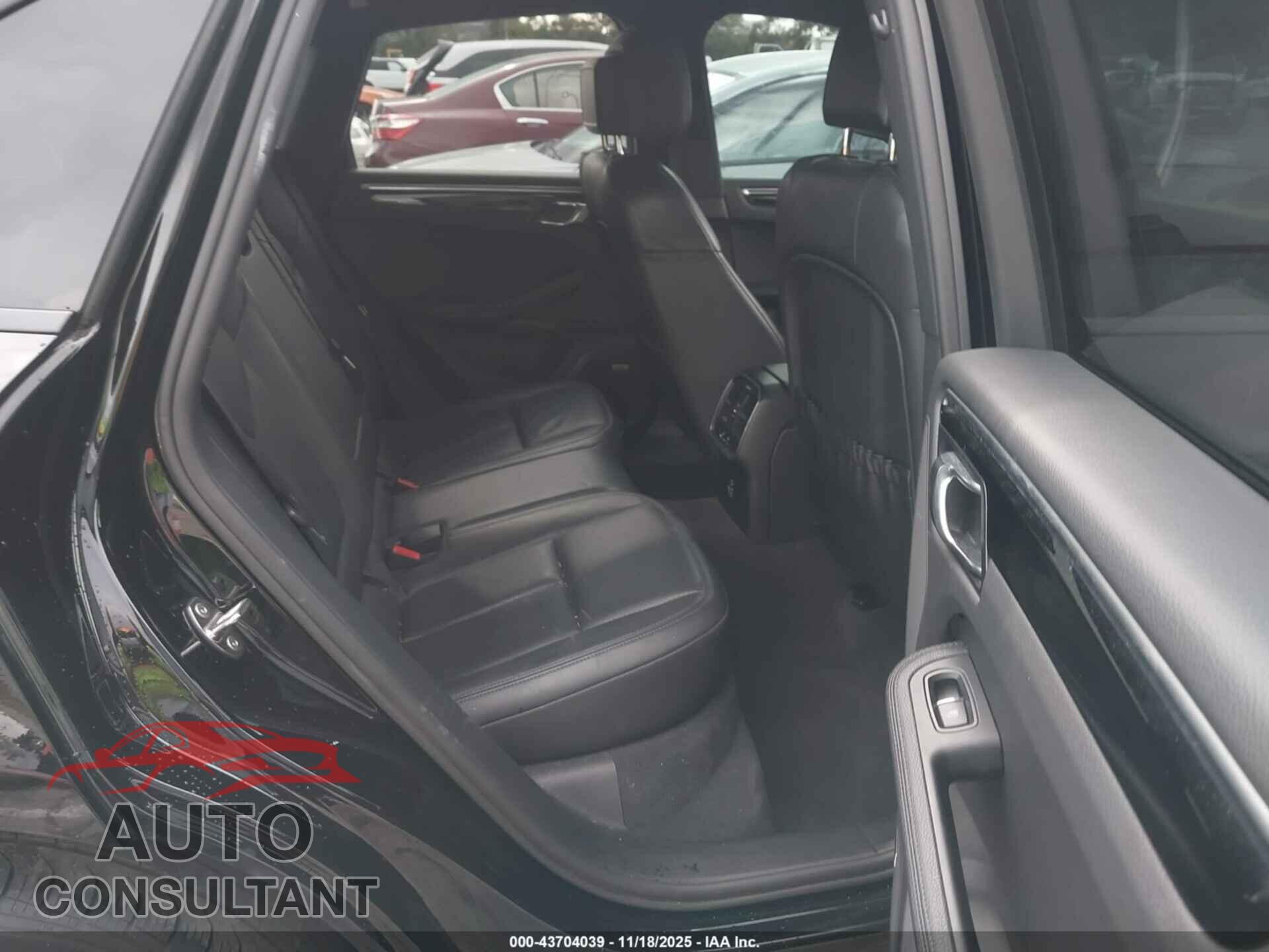 PORSCHE MACAN 2022 - WP1AA2A55NLB10070