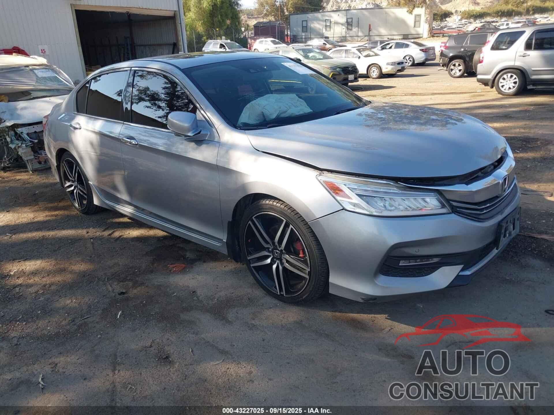 HONDA ACCORD 2017 - 1HGCR3F9XHA043021