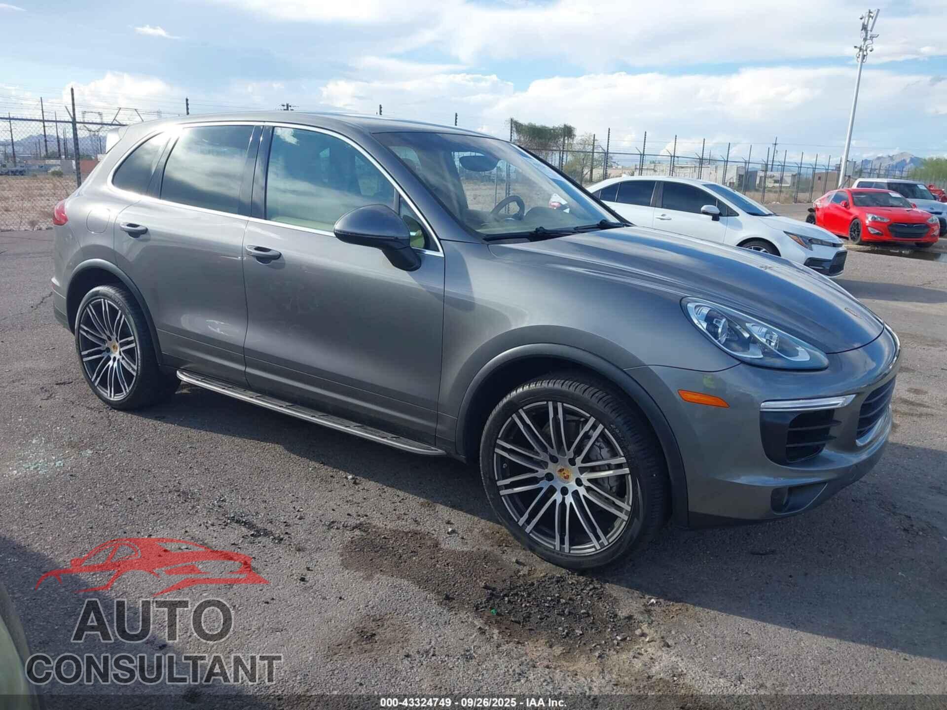 PORSCHE CAYENNE 2016 - WP1AB2A22GLA93637