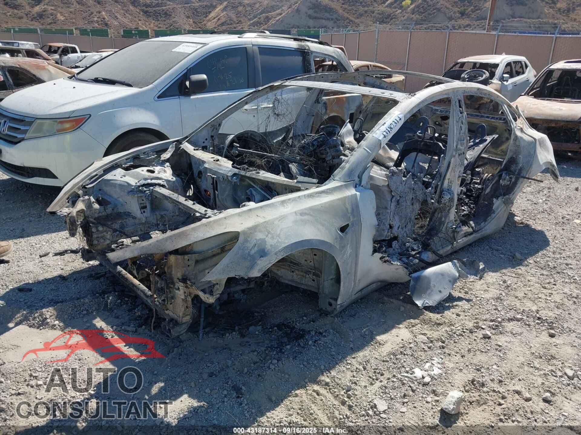 TESLA MODEL 3 2017 - 5YJ3E1EA1HF002178