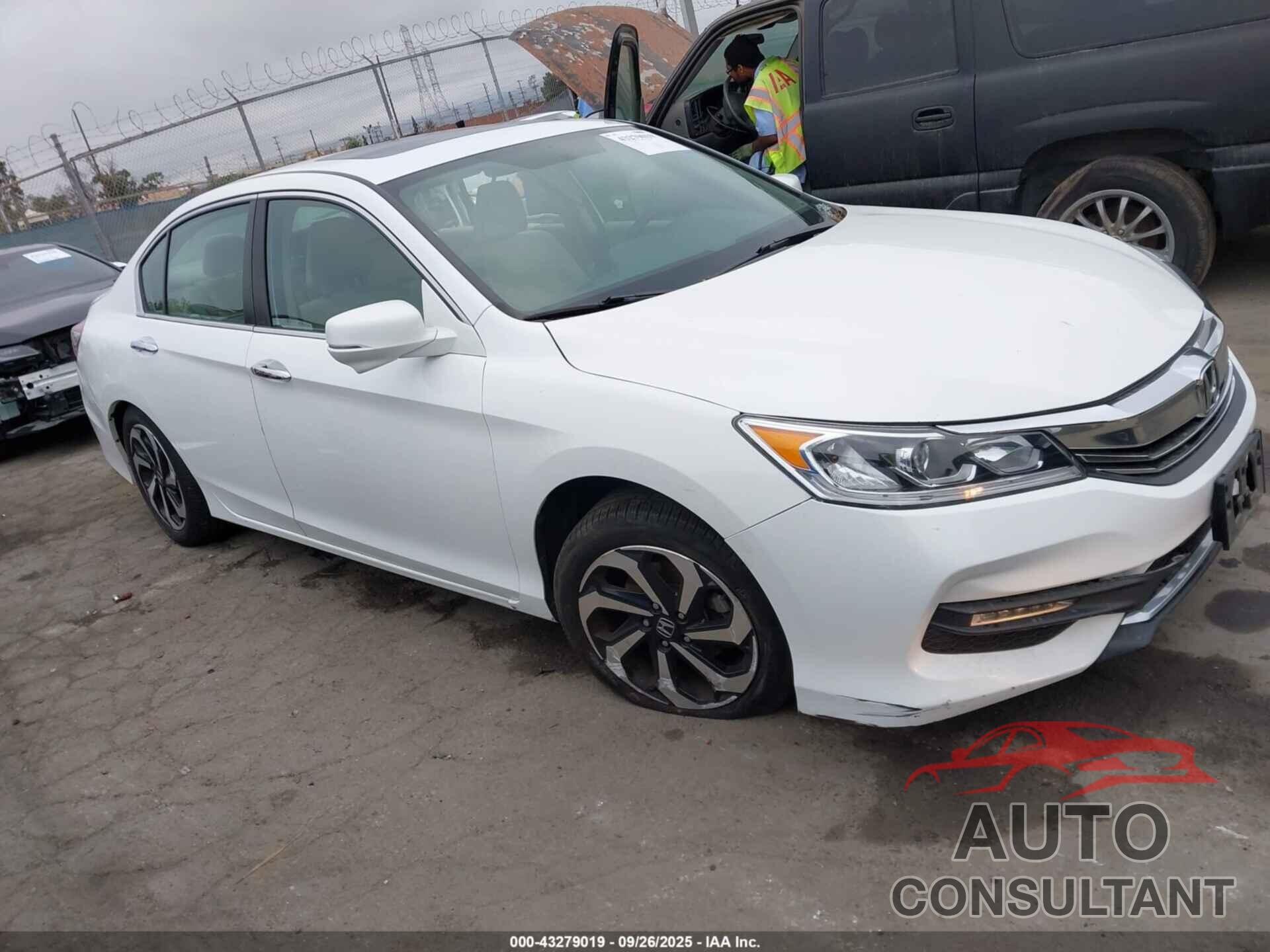 HONDA ACCORD 2016 - 1HGCR2F76GA068571