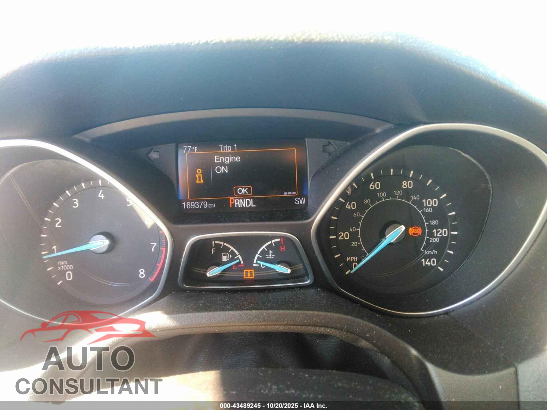 FORD FOCUS 2015 - 1FADP3F29FL239017