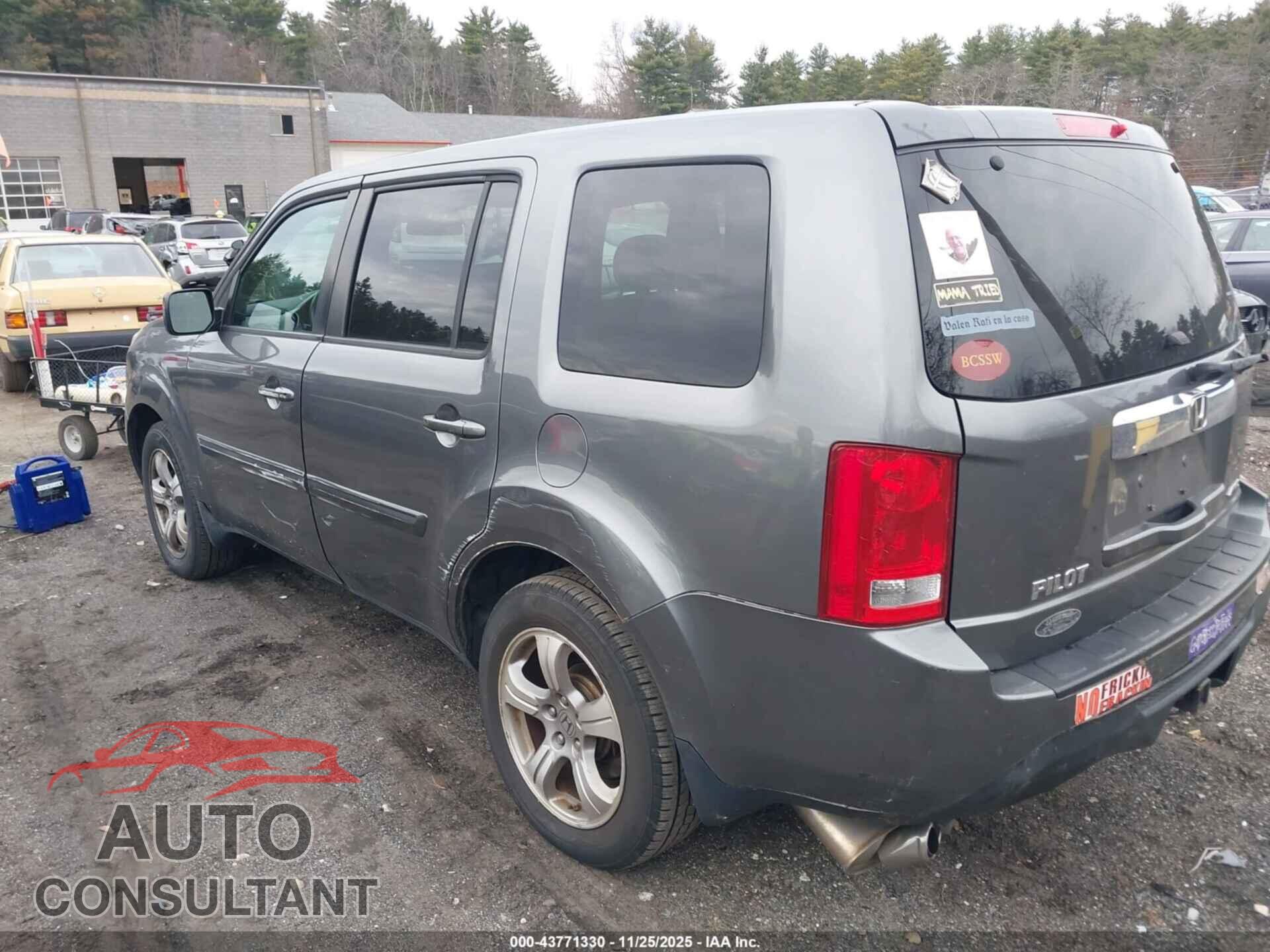 HONDA PILOT 2013 - 5FNYF4H40DB074252