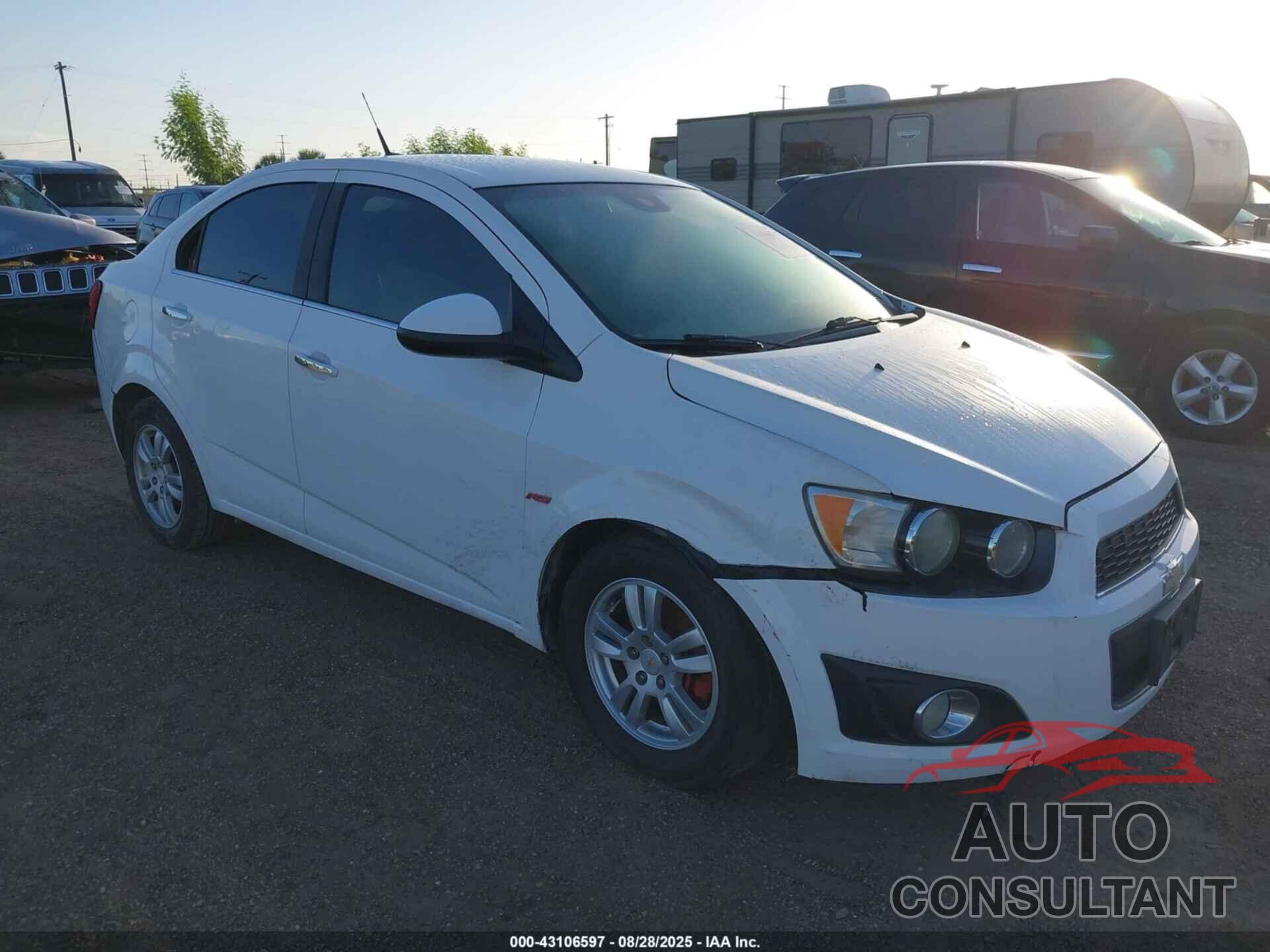 CHEVROLET SONIC 2012 - 1G1JE5SH6C4173162
