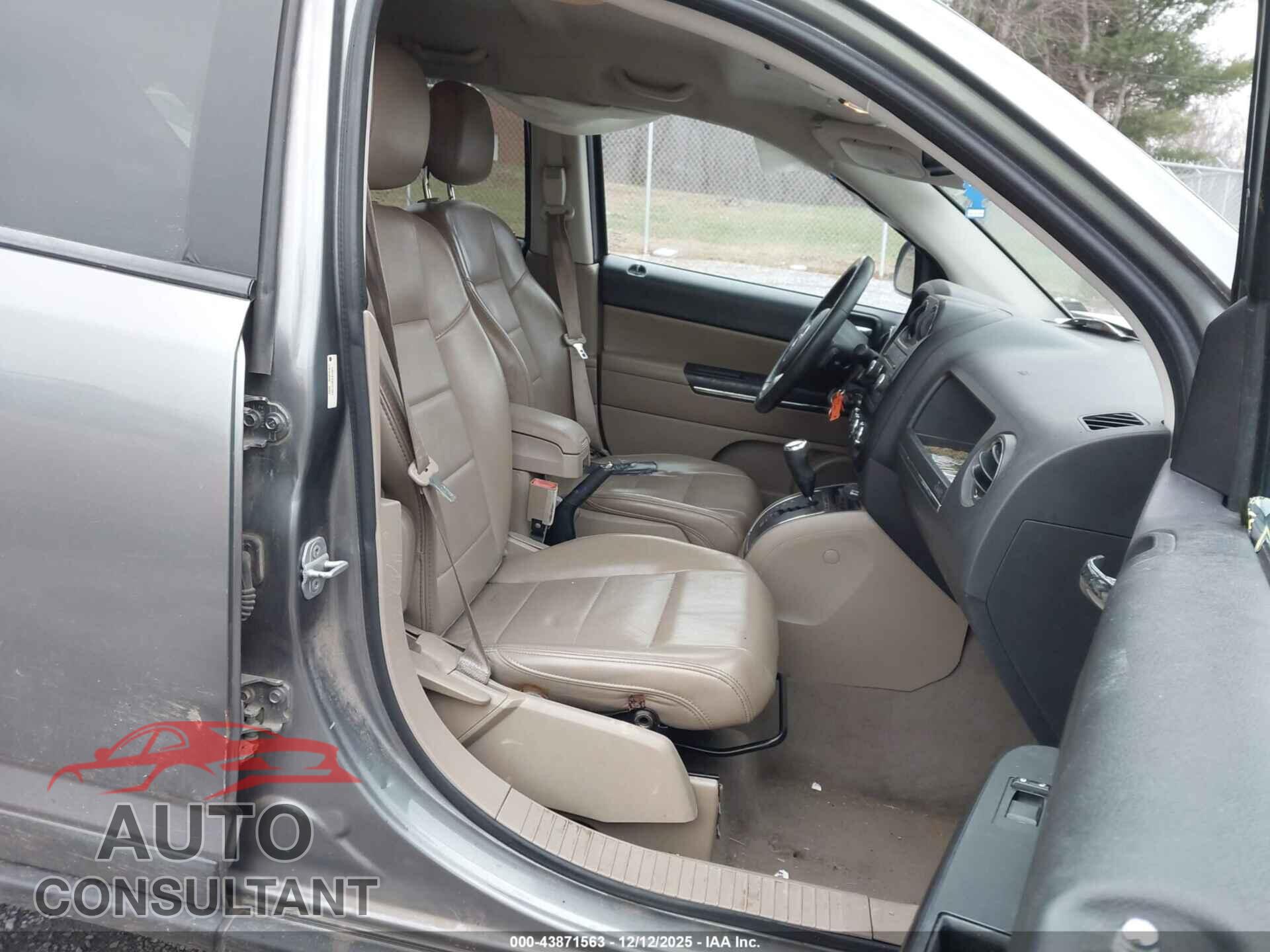 JEEP COMPASS 2011 - 1J4NF5FB3BD277063