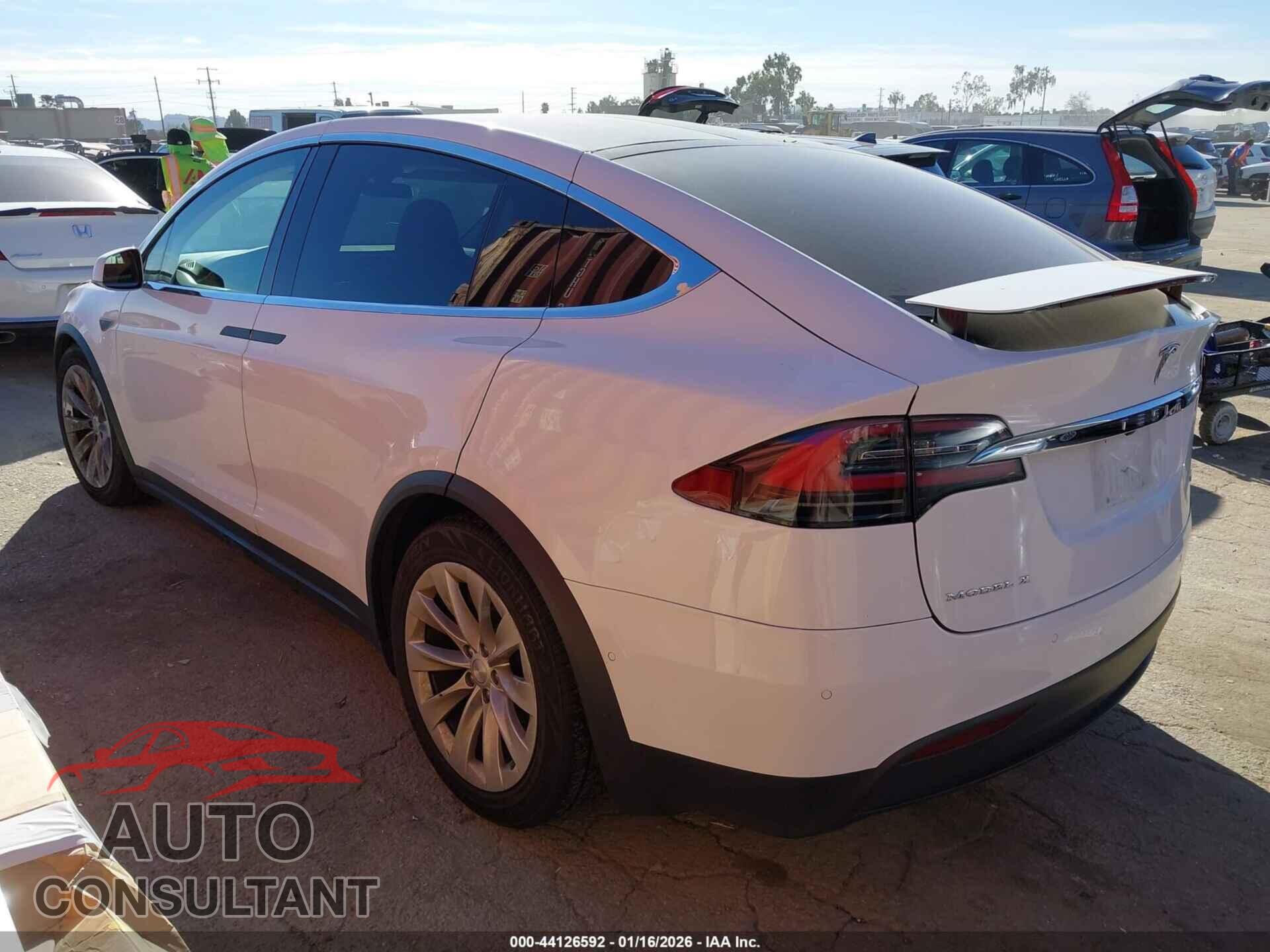 TESLA MODEL X 2016 - 5YJXCBE25GF010160