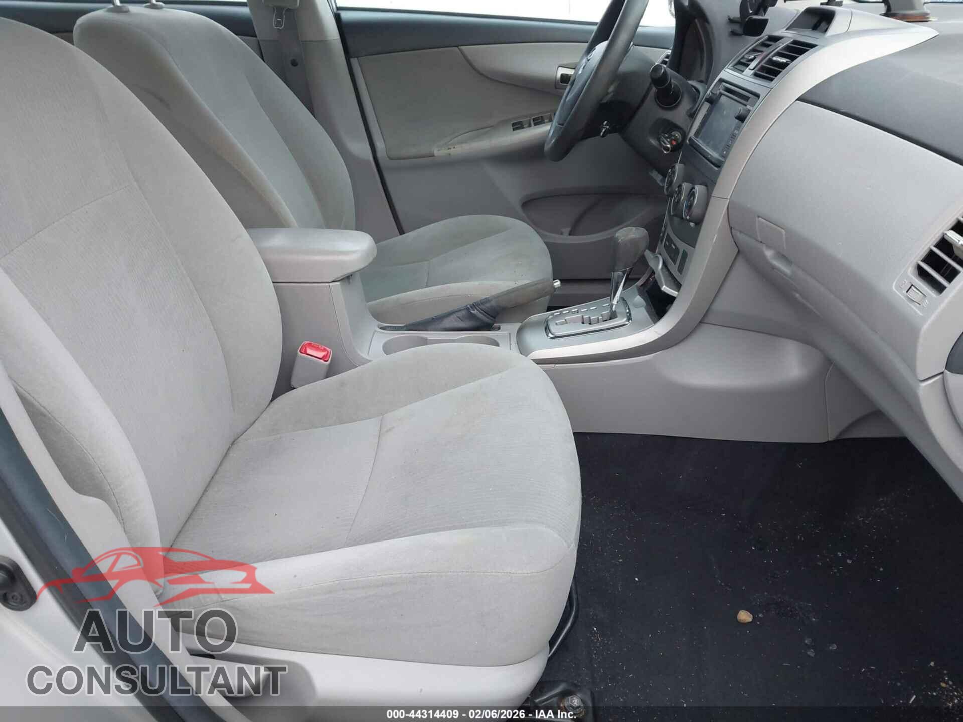 TOYOTA COROLLA 2013 - 2T1BU4EE6DC115528