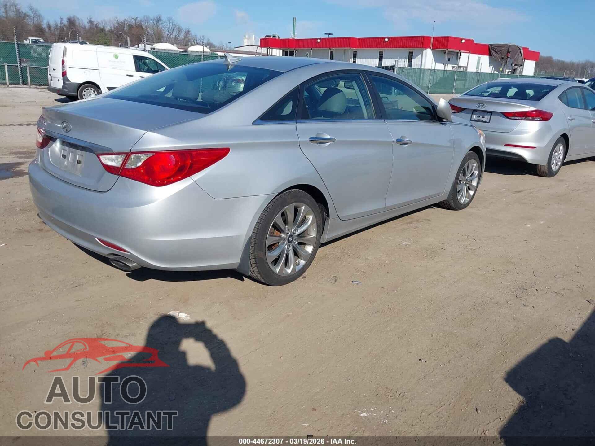 HYUNDAI SONATA 2011 - 5NPEC4AC6BH171287