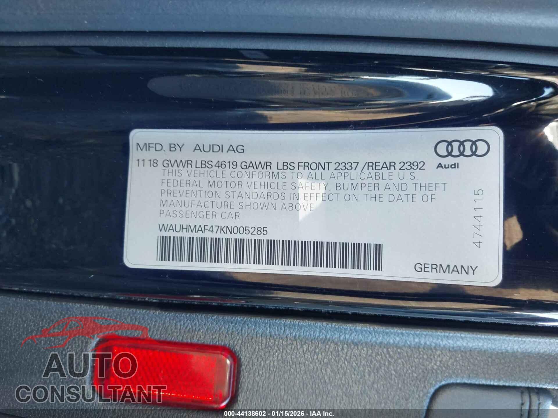 AUDI A4 2019 - WAUHMAF47KN005285