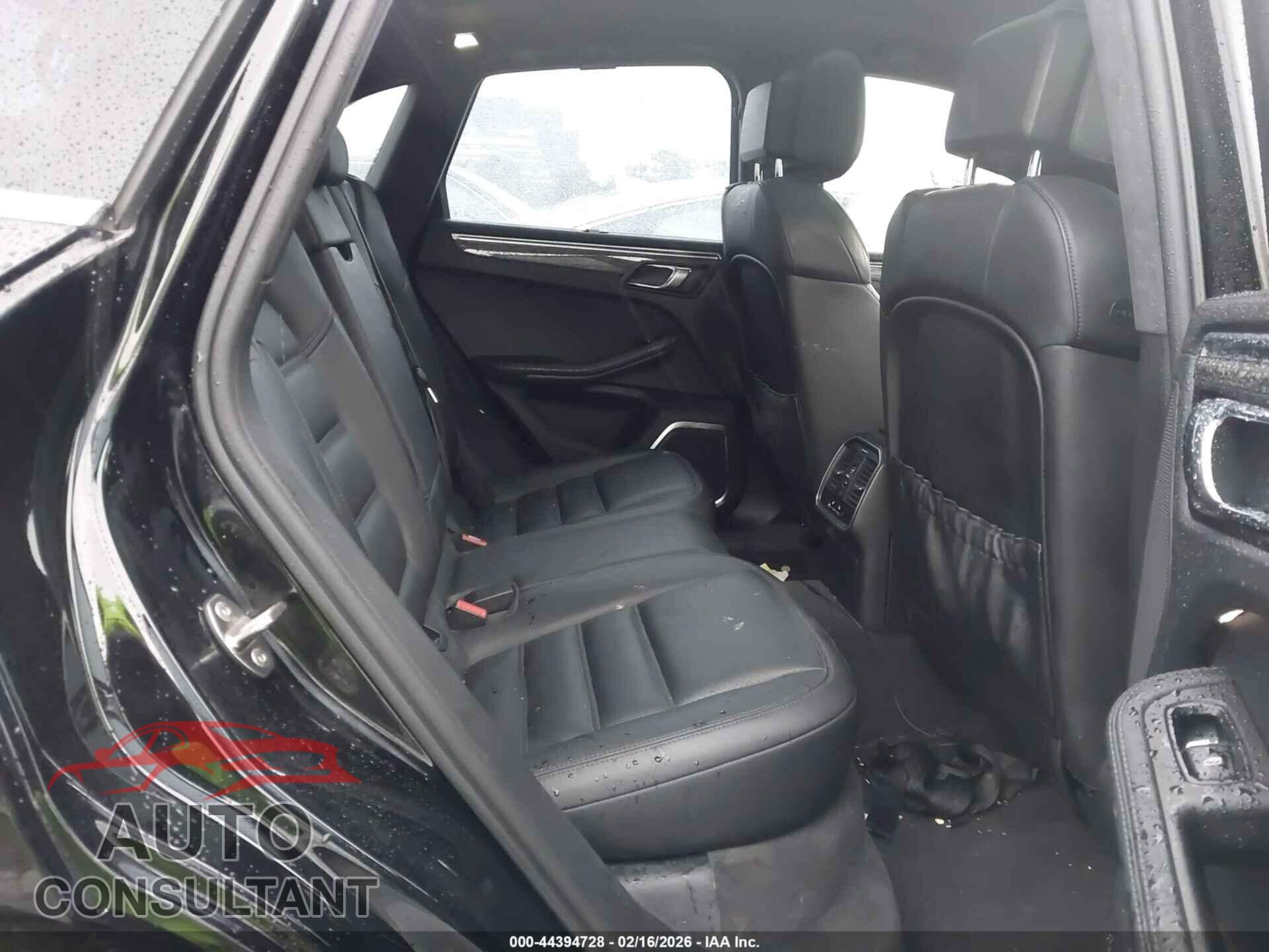 PORSCHE MACAN 2015 - WP1AB2A57FLB71693