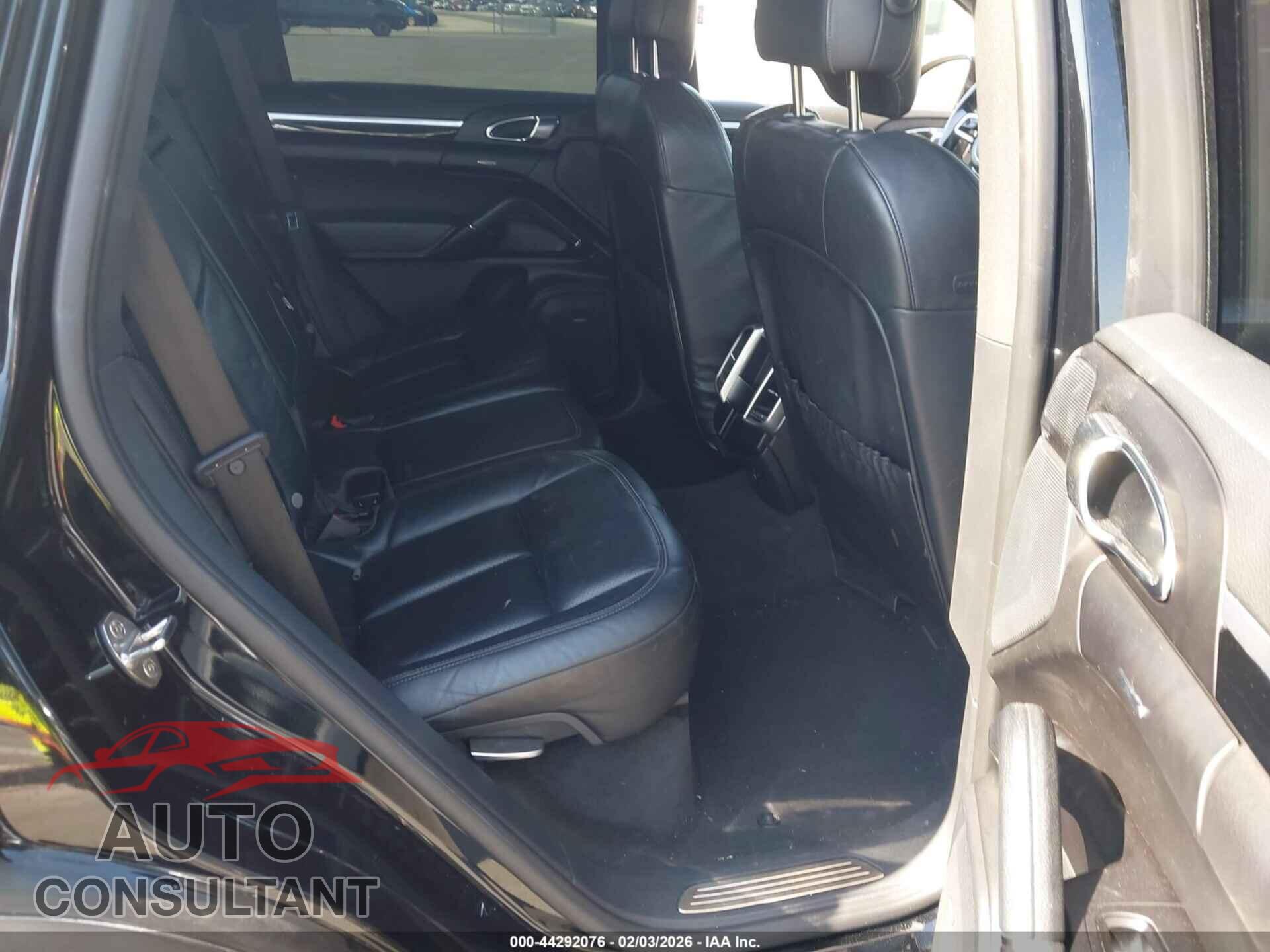 PORSCHE CAYENNE 2016 - WP1AA2A28GLA03863