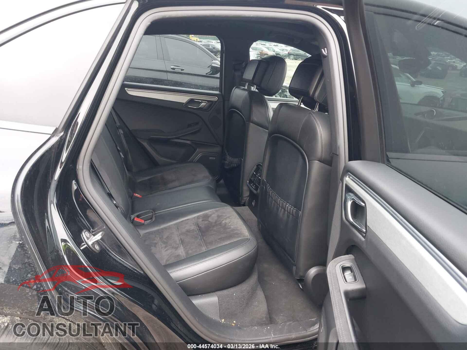 PORSCHE MACAN 2017 - WP1AG2A59HLB54799