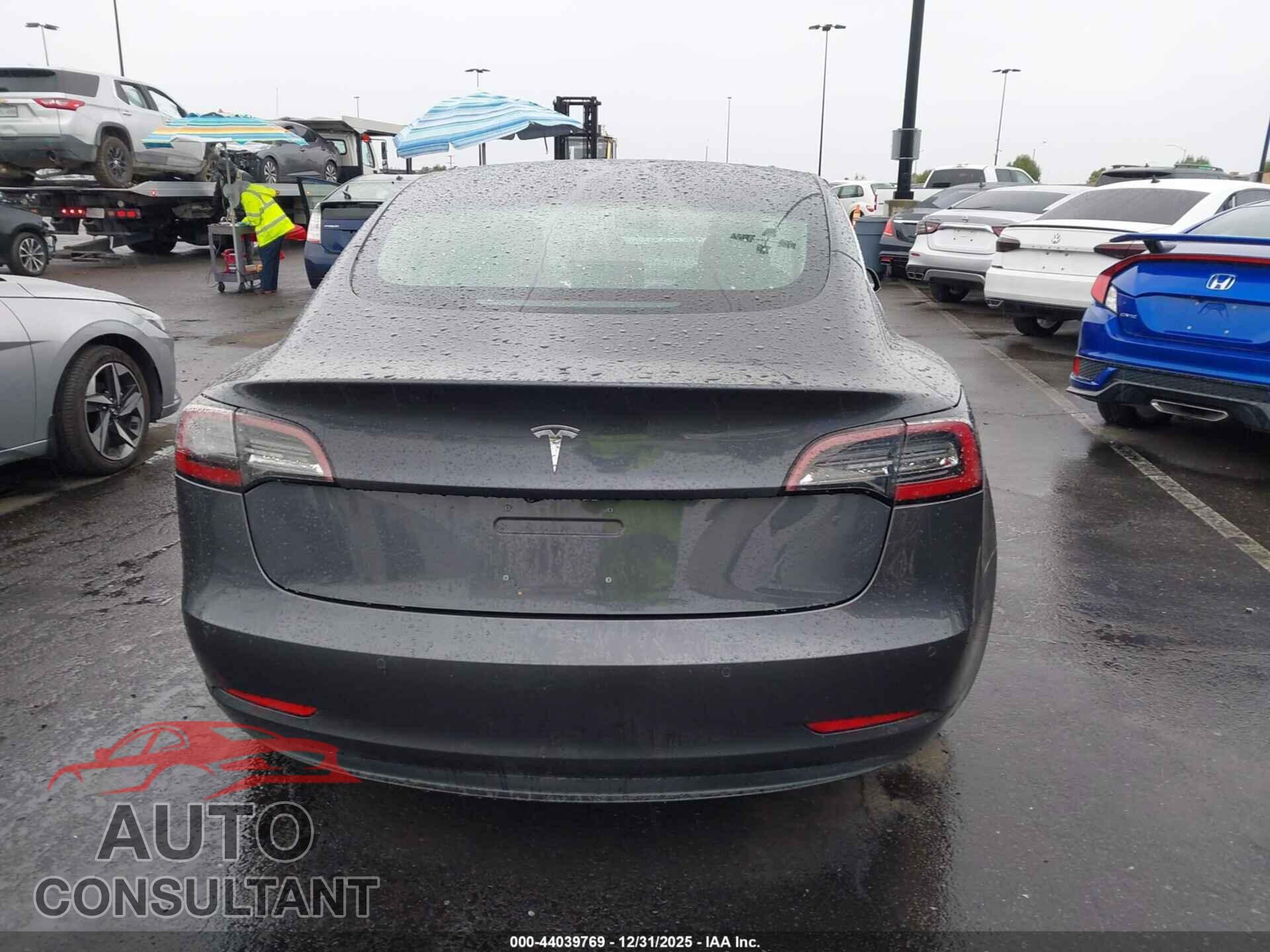 TESLA MODEL 3 2018 - 5YJ3E1EA7JF045235
