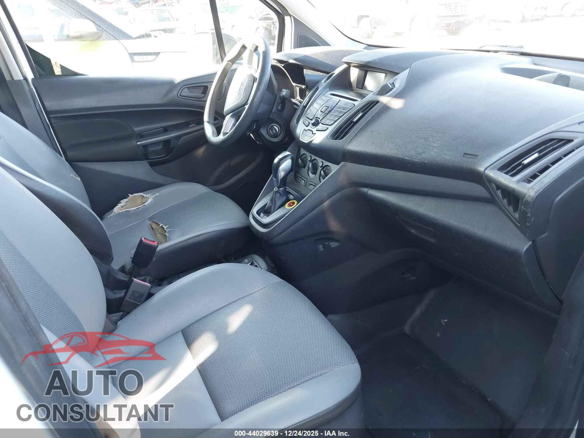 FORD TRANSIT CONNECT 2017 - NM0LS7E76H1334039