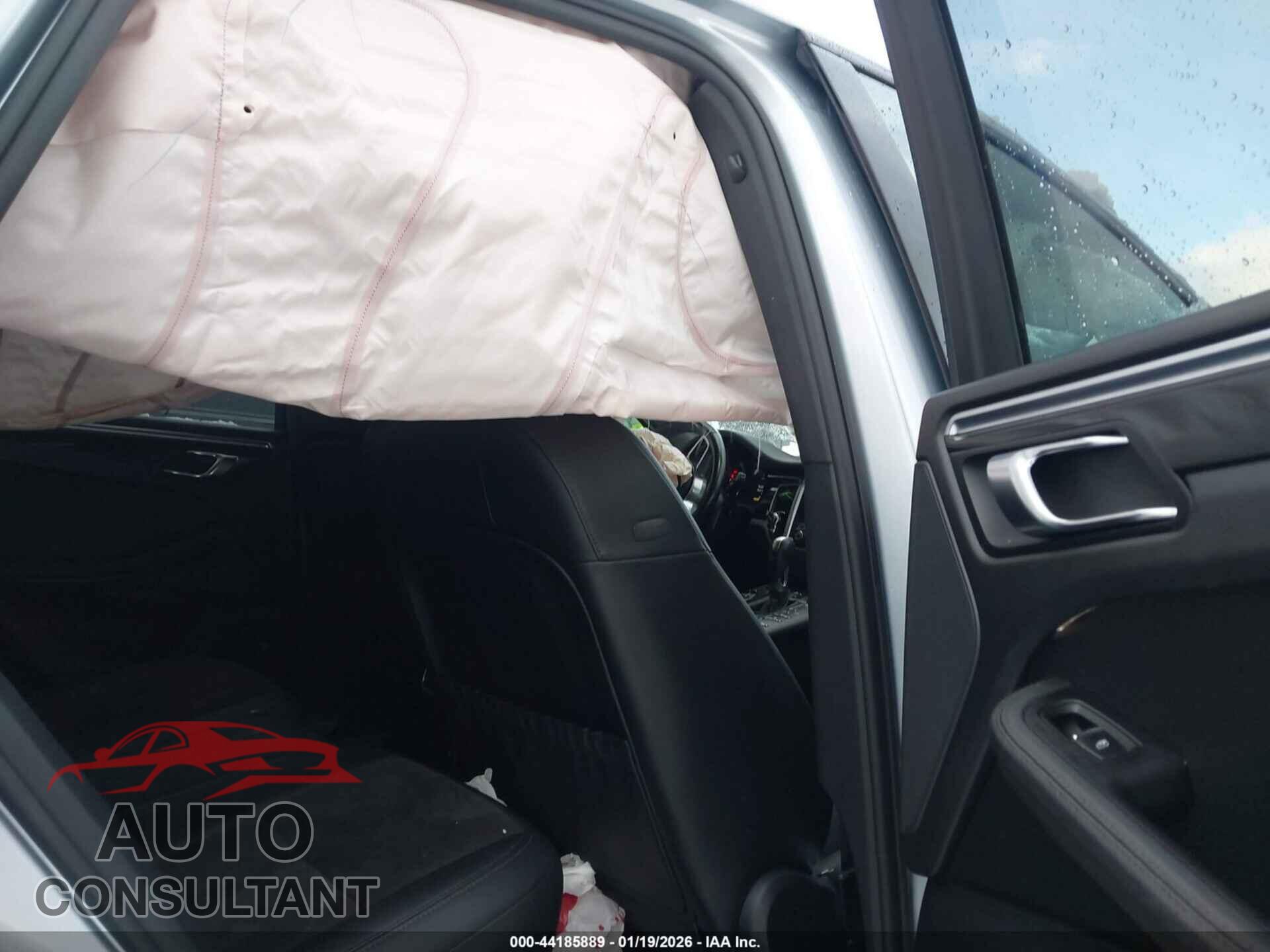PORSCHE MACAN 2017 - WP1AA2A50HLB04049