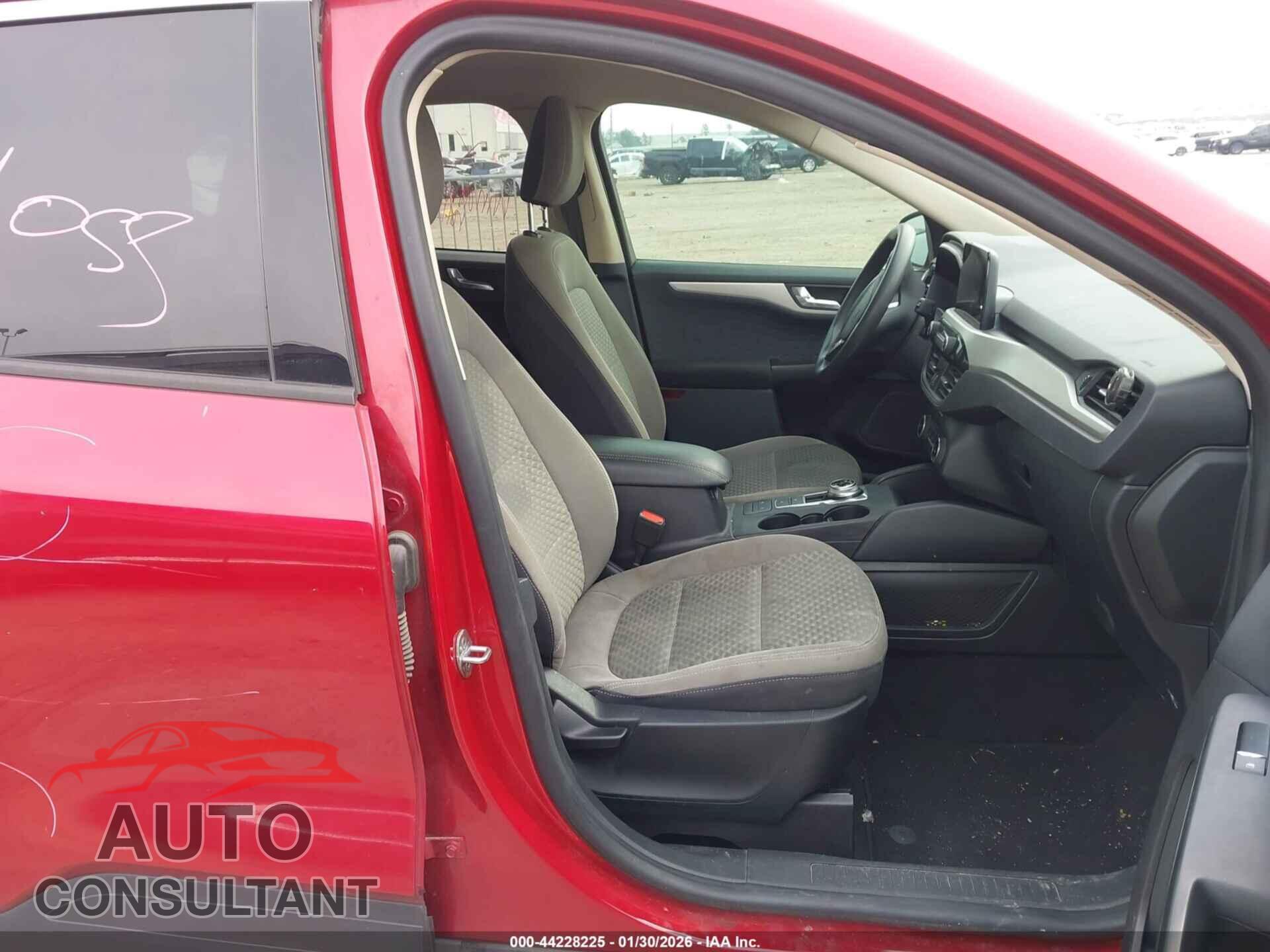 FORD ESCAPE 2020 - 1FMCU0G63LUA31523