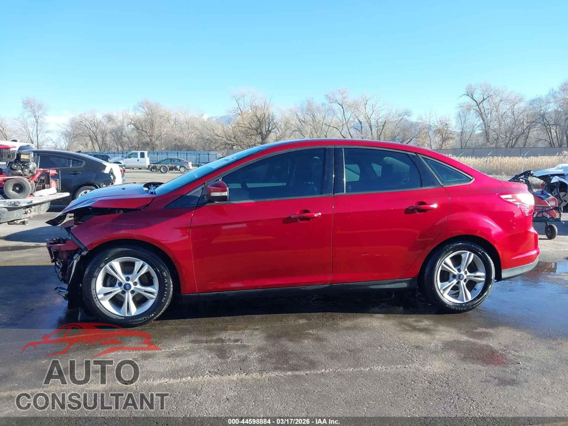 FORD FOCUS 2014 - 1FADP3F2XEL407617