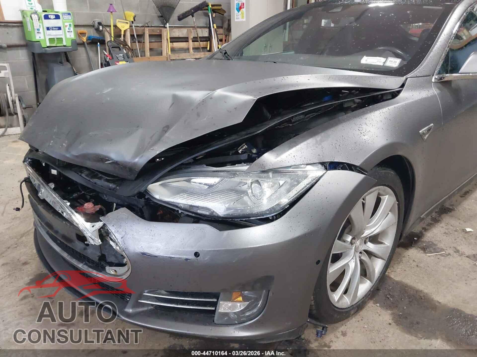 TESLA MODEL S 2015 - 5YJSA1H29FF084296