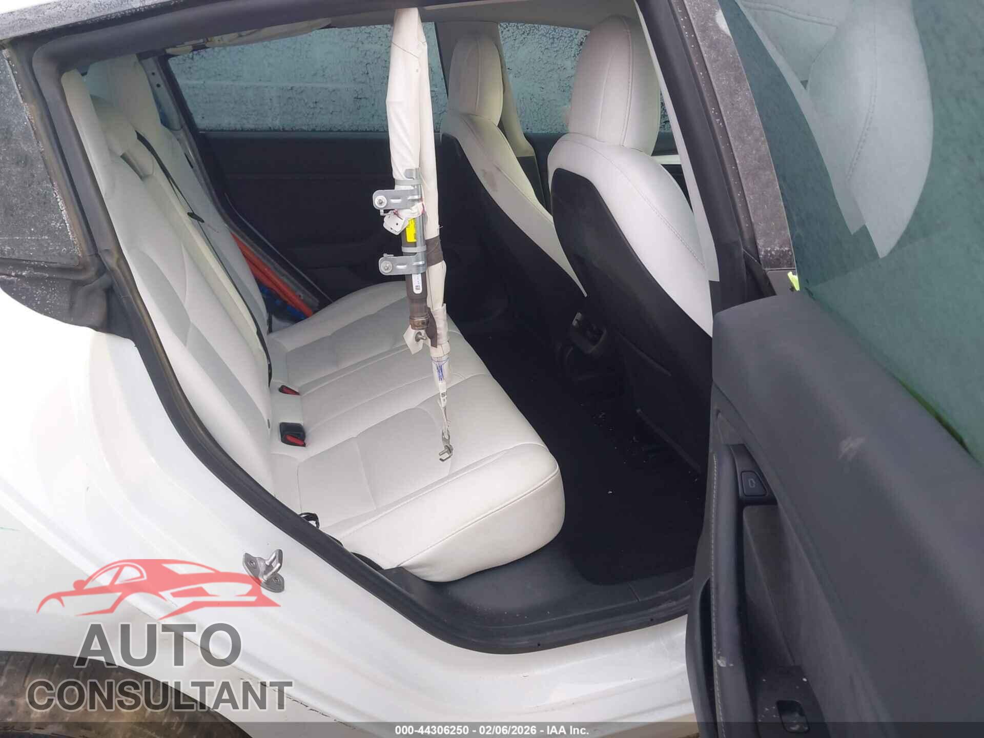 TESLA MODEL 3 2022 - 5YJ3E1EB0NF197372