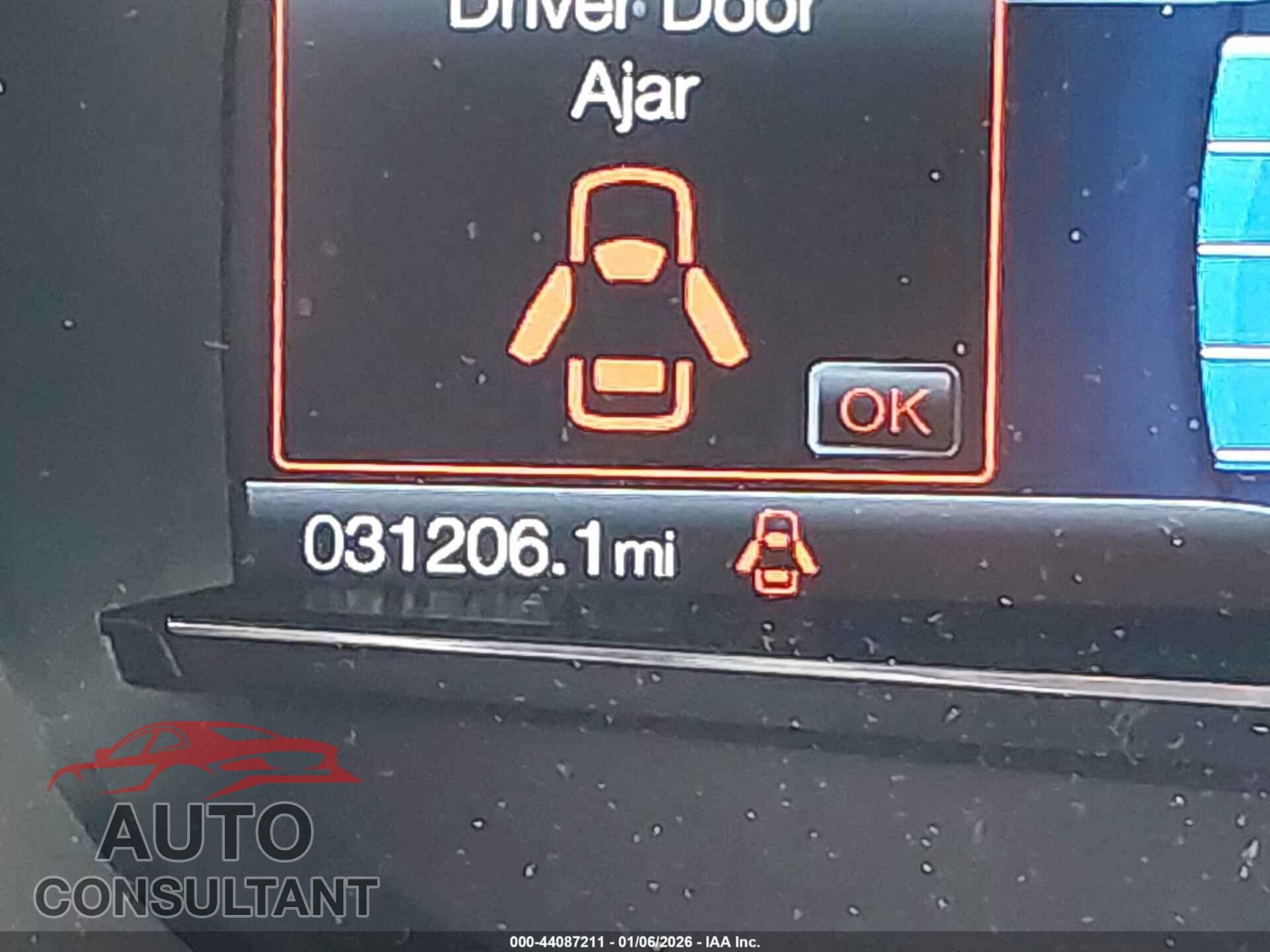 FORD EXPLORER 2018 - 1FM5K7F83JGB77619