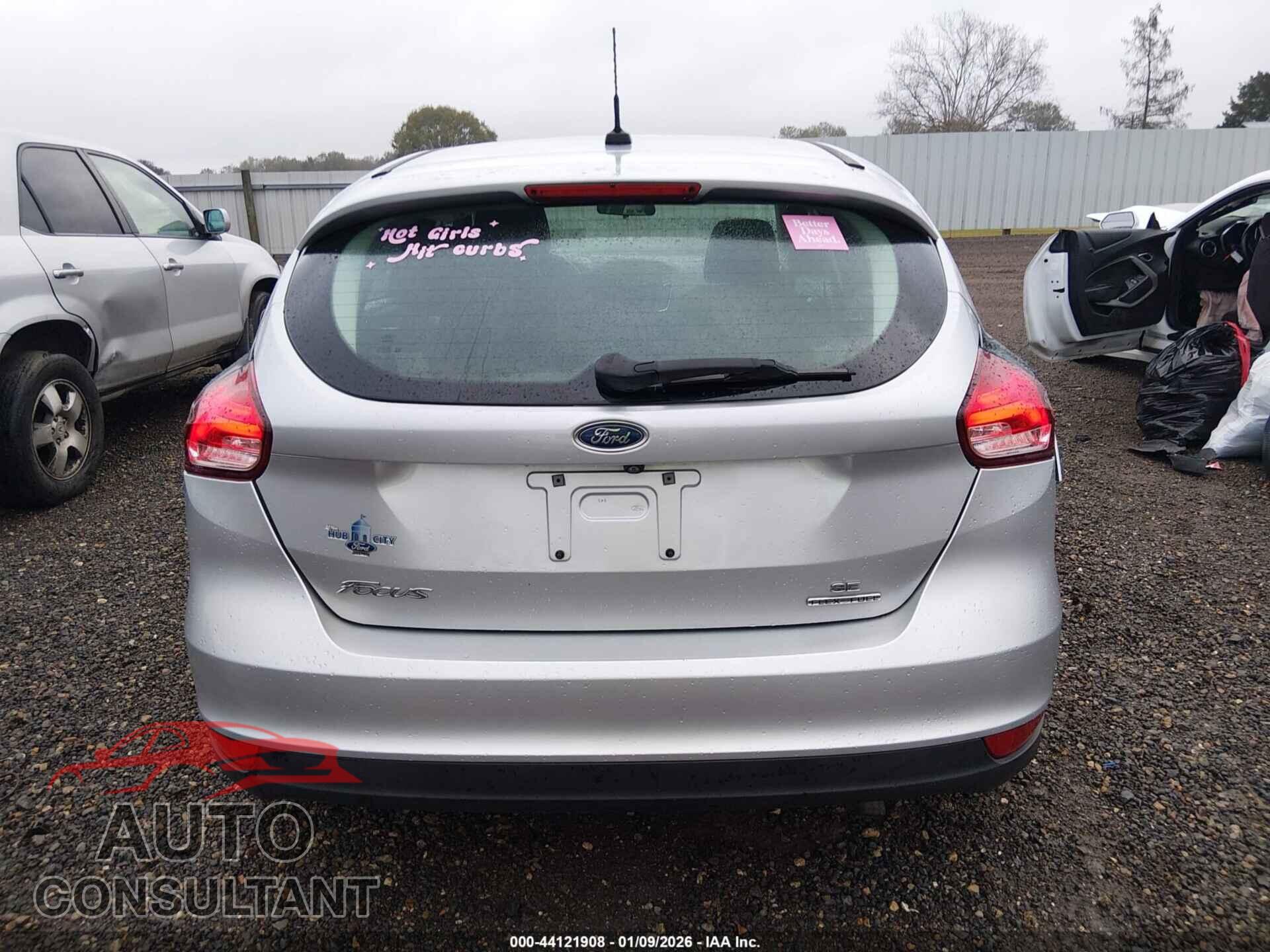 FORD FOCUS 2016 - 1FADP3K21GL342908