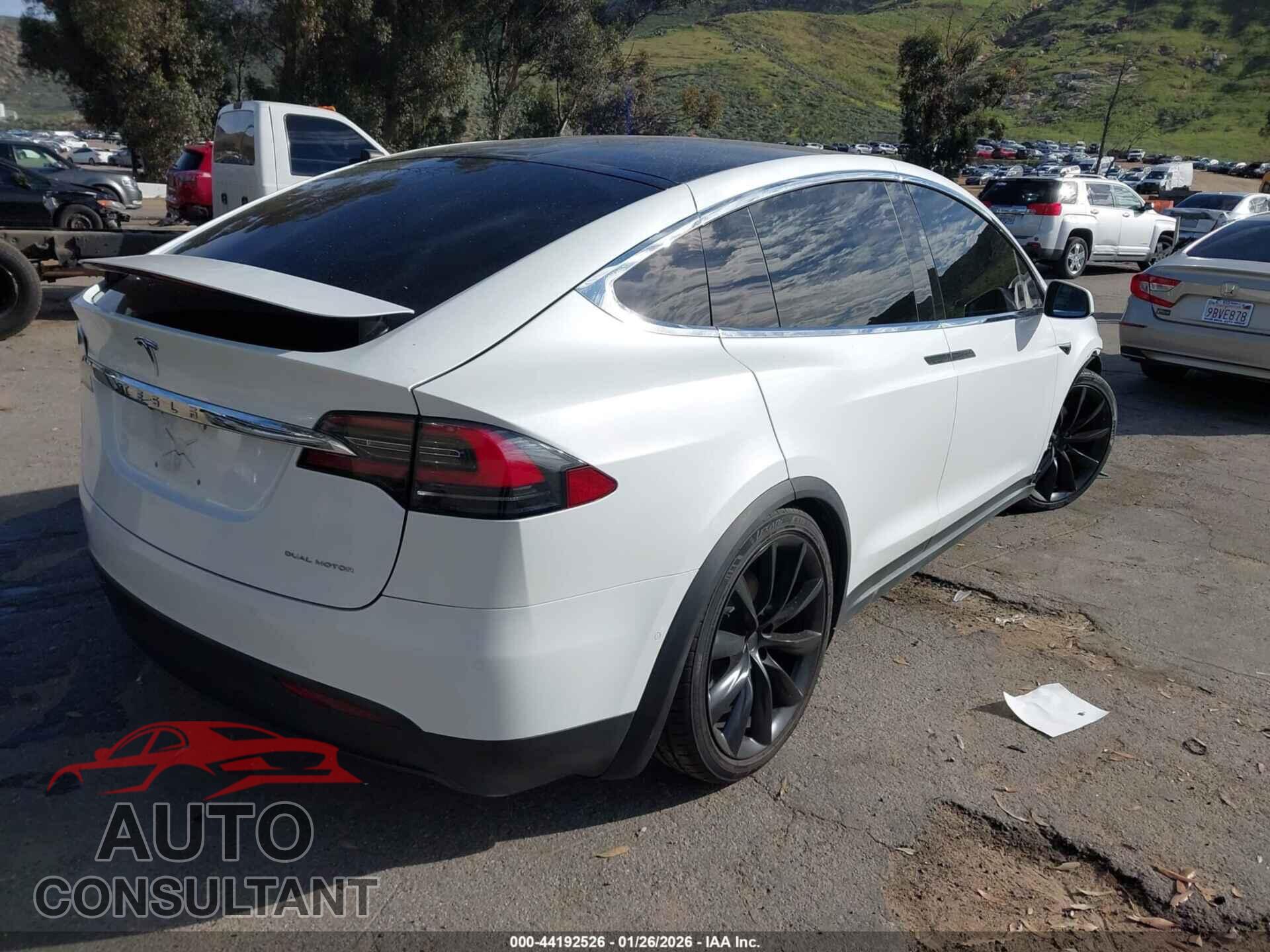 TESLA MODEL X 2019 - 5YJXCBE28KF188766