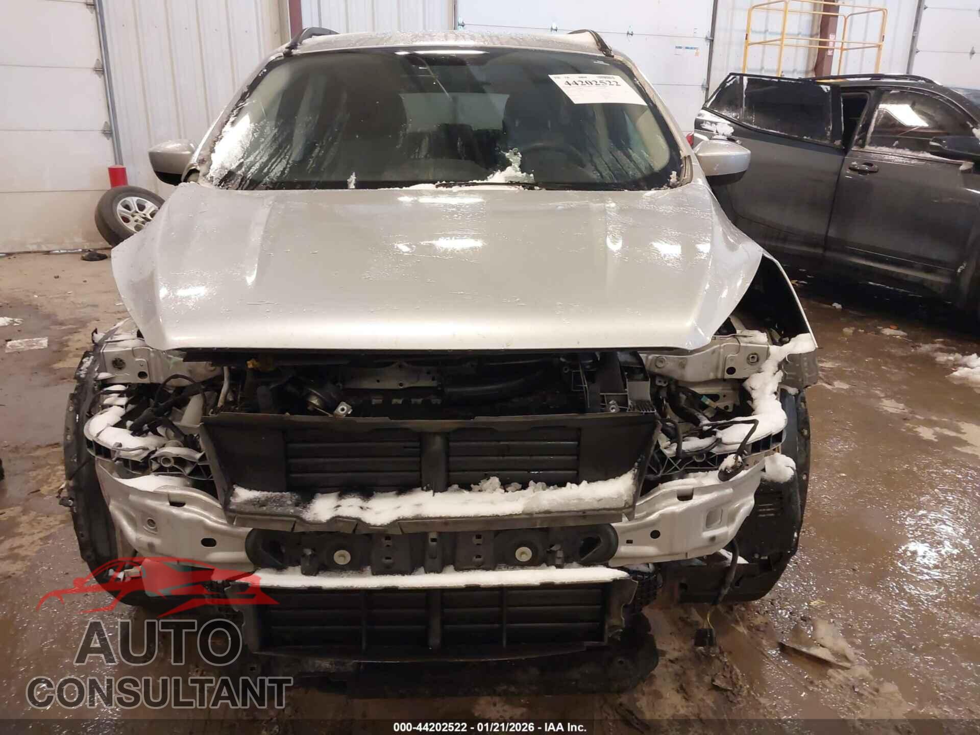 FORD ESCAPE 2017 - 1FMCU9G99HUE46304