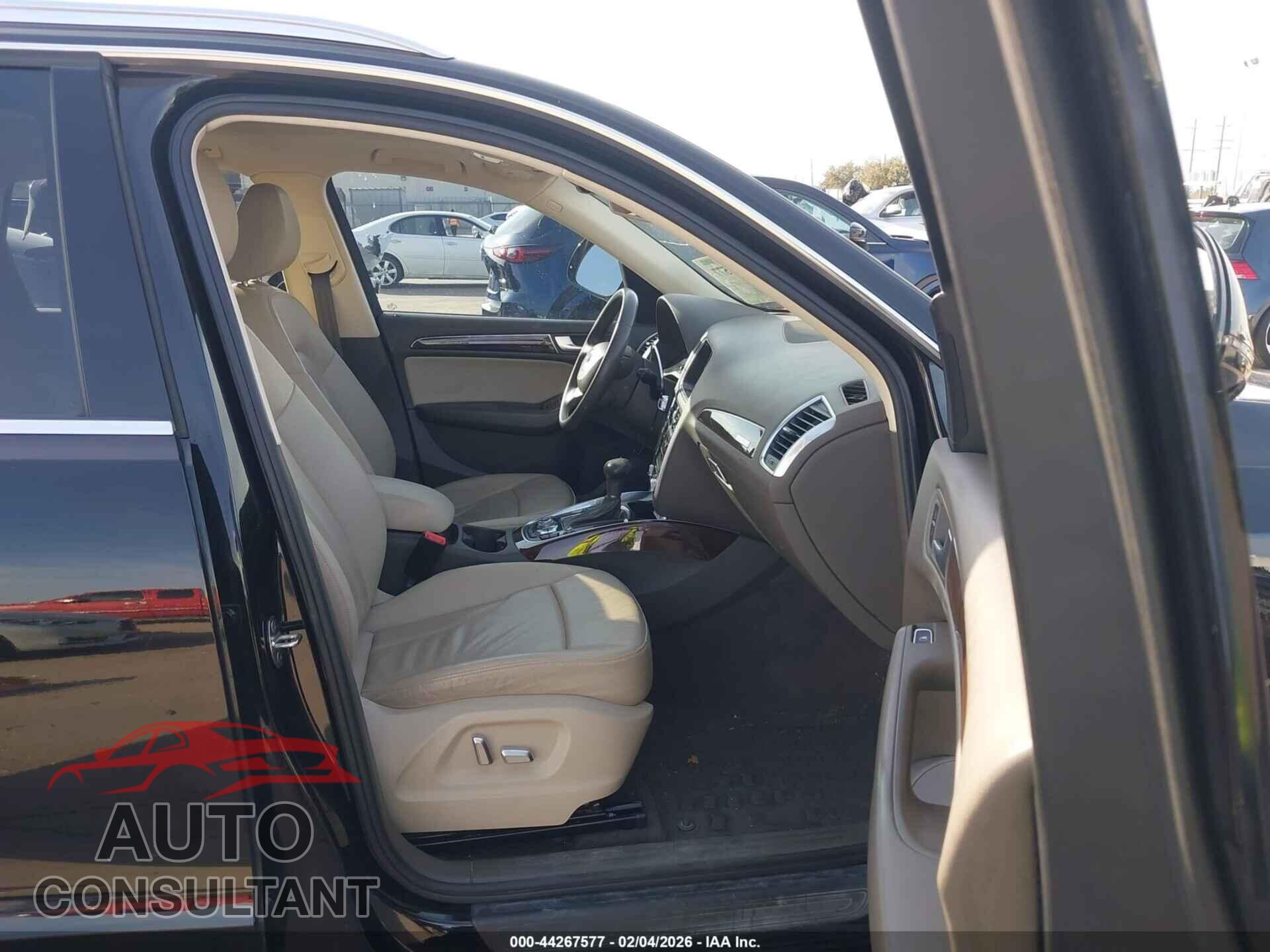 AUDI Q5 2017 - WA1C2AFP0HA077761