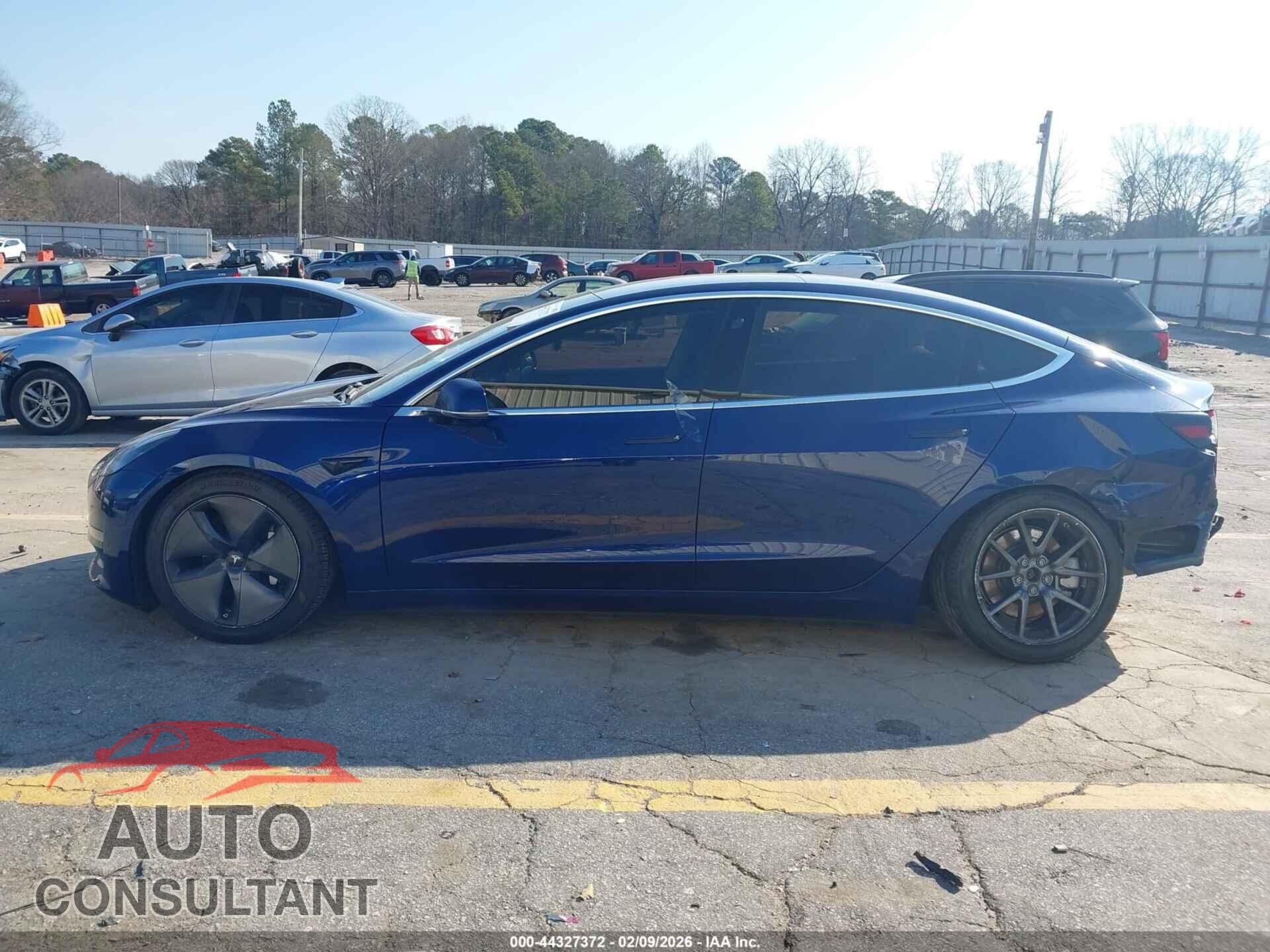 TESLA MODEL 3 2018 - 5YJ3E1EA3JF005492