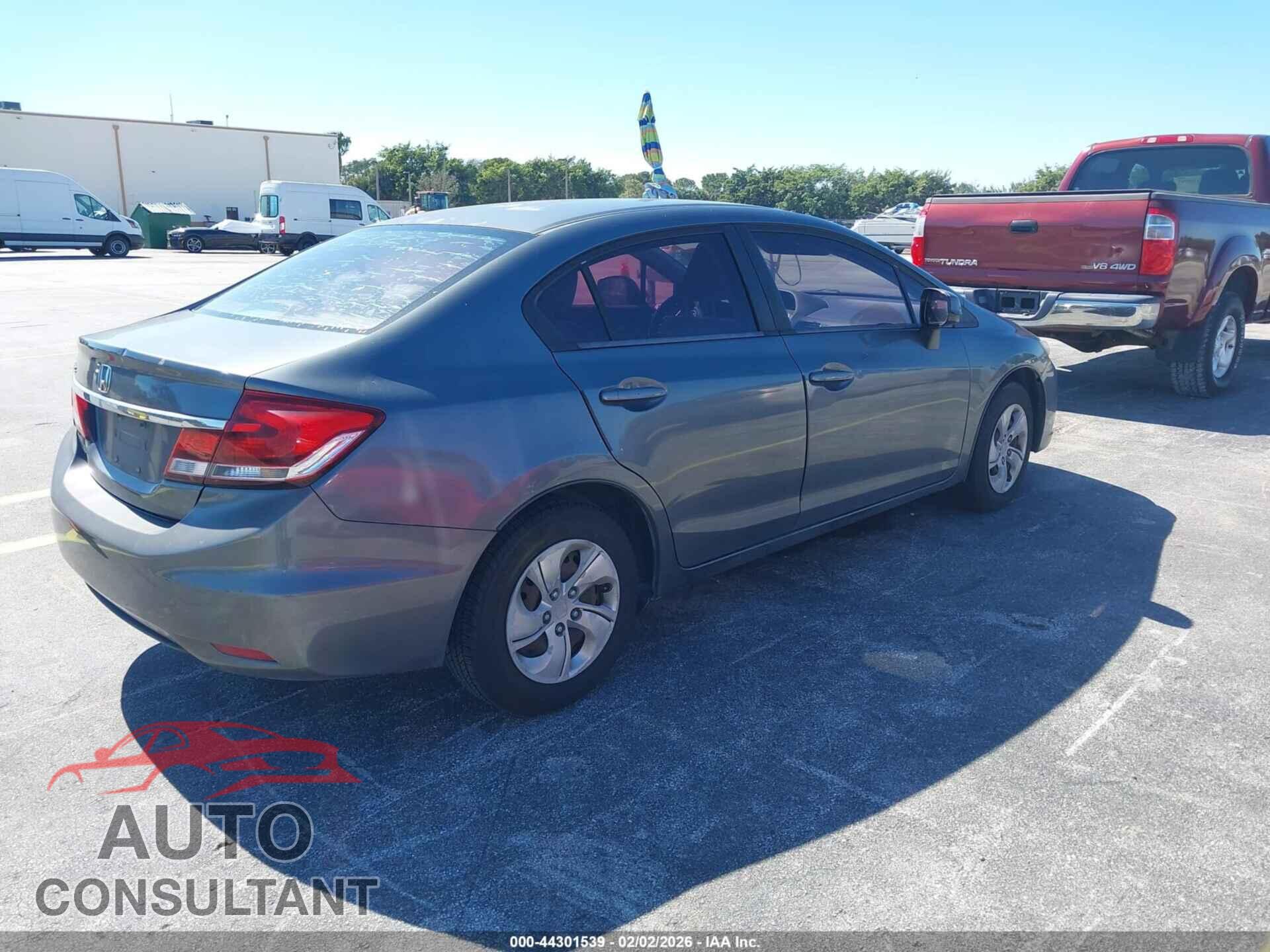 HONDA CIVIC 2013 - 19XFB2F55DE028506