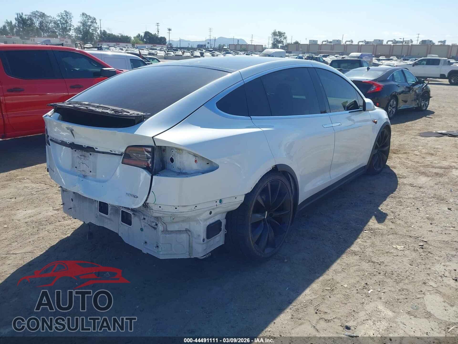 TESLA MODEL X 2018 - 5YJXCBE22JF103533