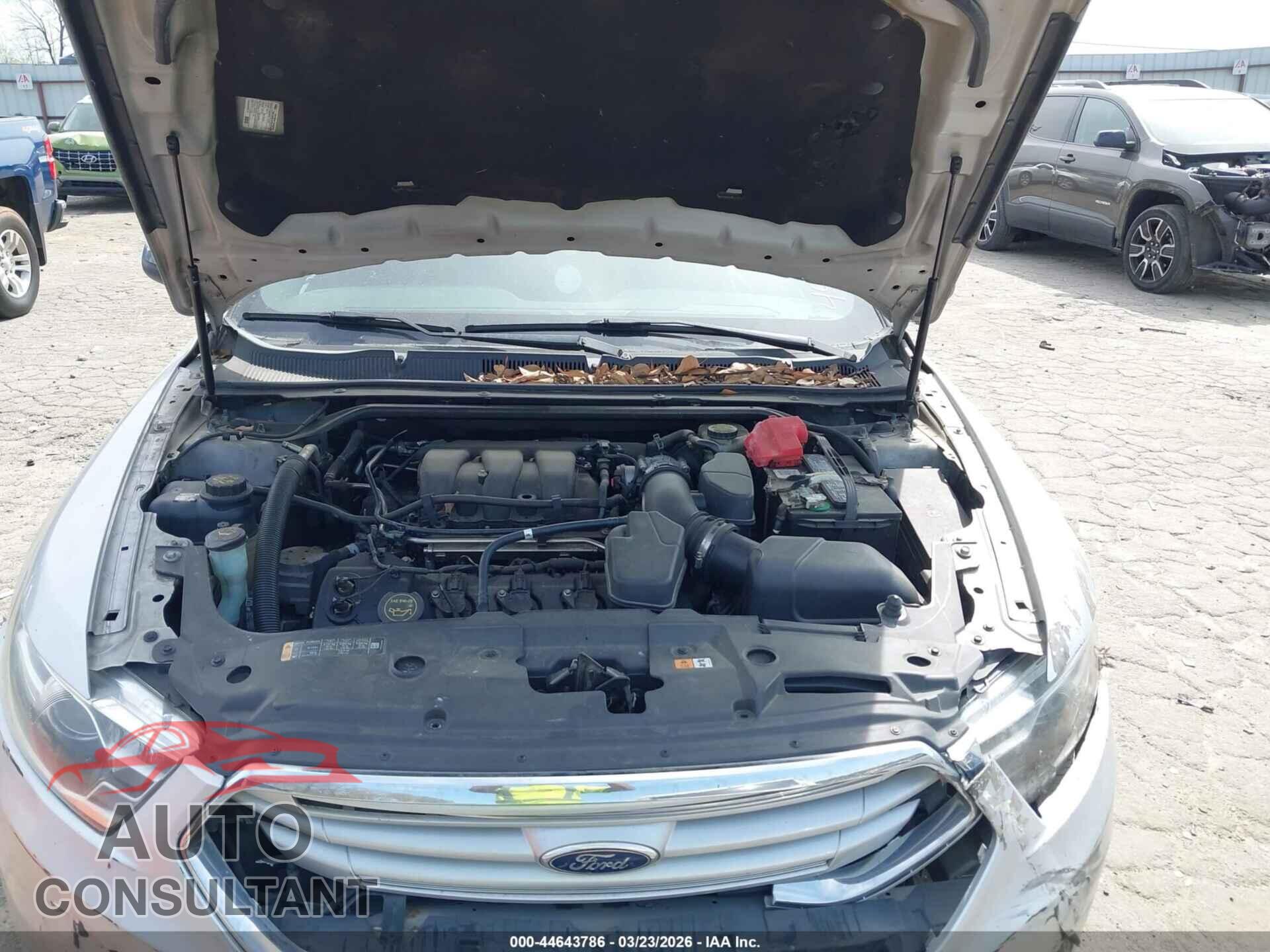 FORD TAURUS 2016 - 1FAHP2F83GG108708