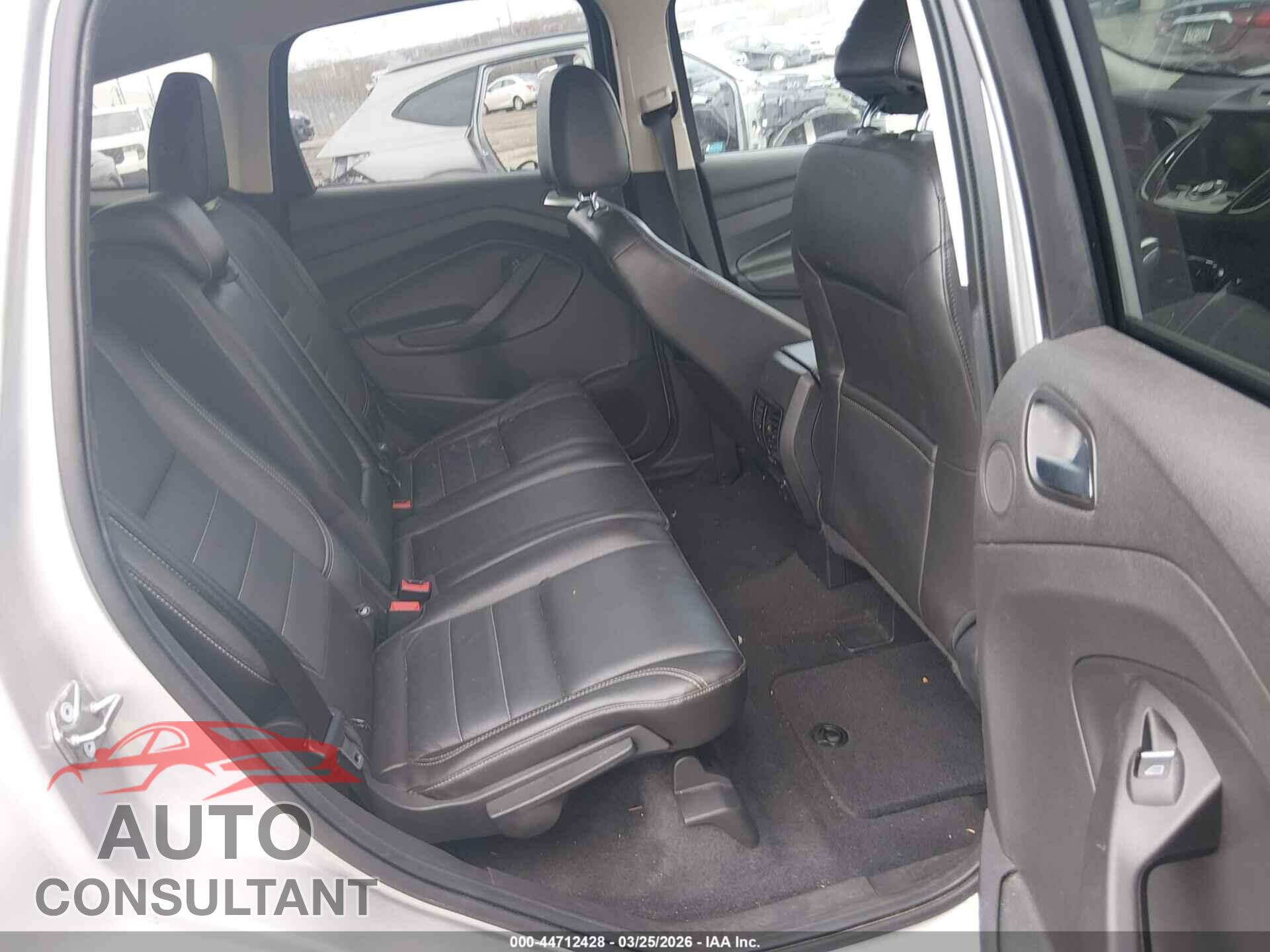 FORD ESCAPE 2014 - 1FMCU9J95EUE19945