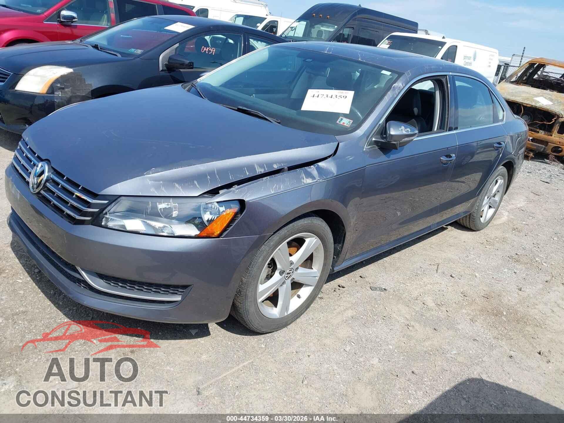 VOLKSWAGEN PASSAT 2012 - 1VWBN7A33CC018908