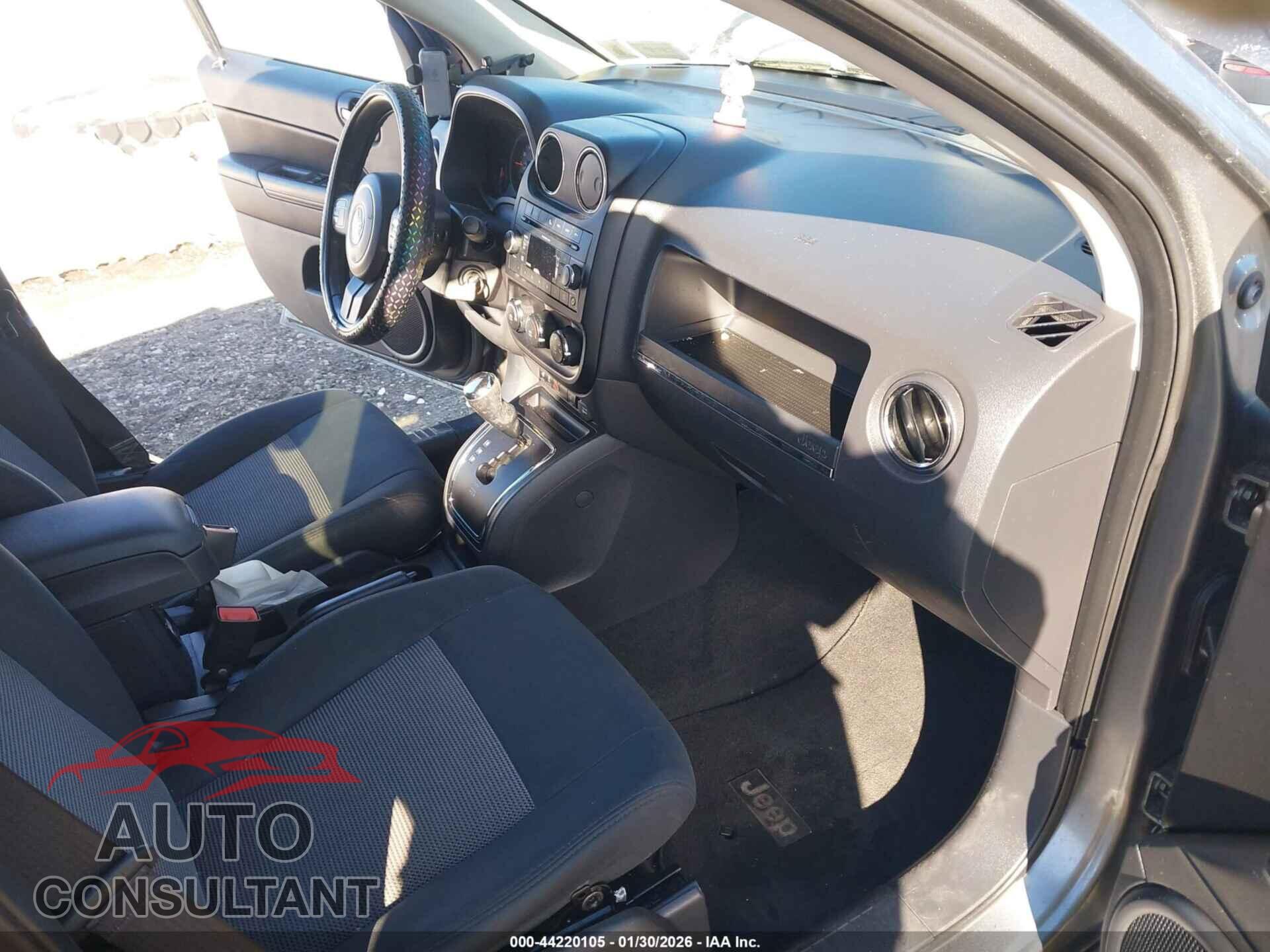 JEEP COMPASS 2011 - 1J4NF1FB2BD281999