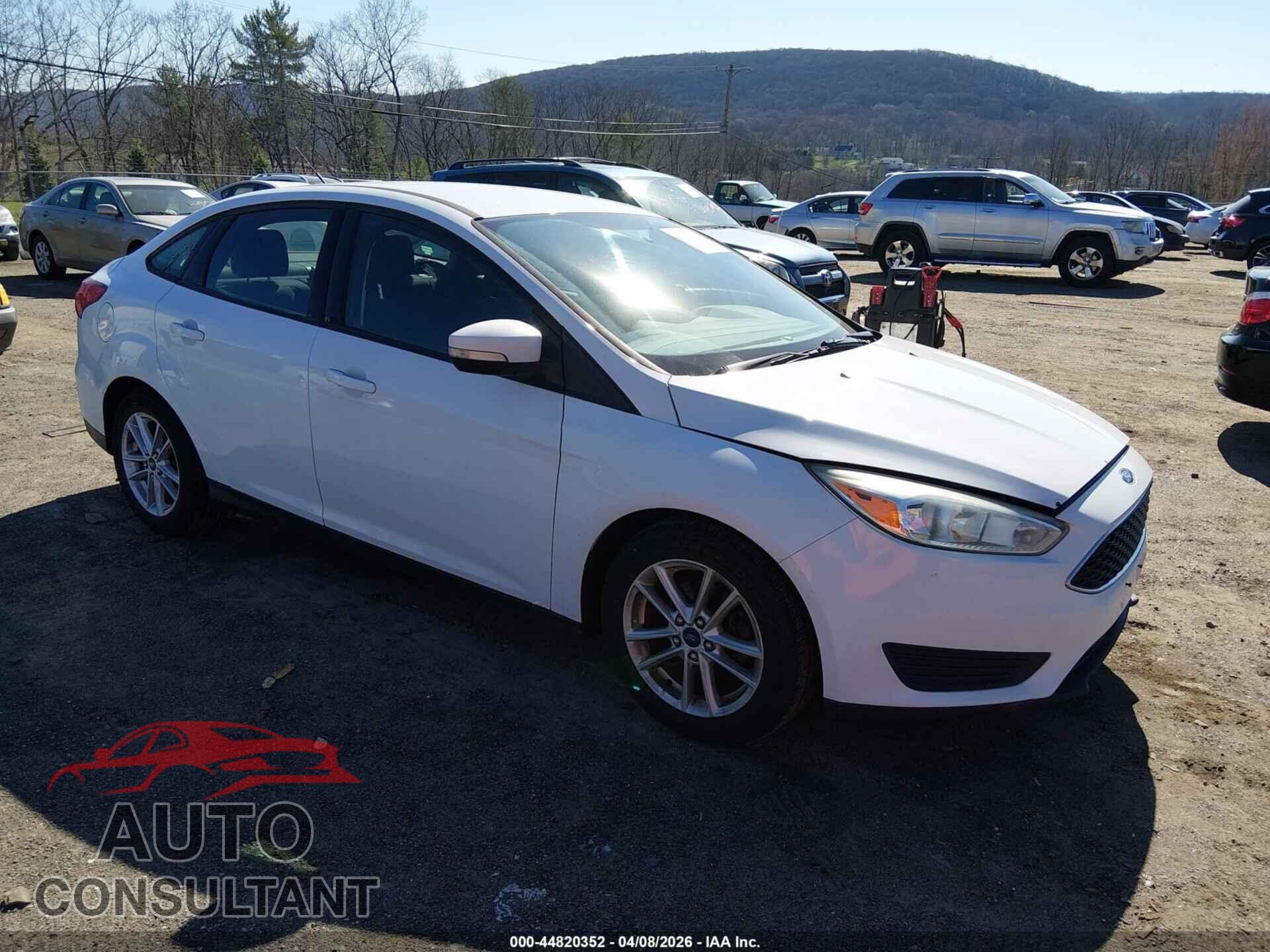 FORD FOCUS 2015 - 1FADP3F2XFL365029