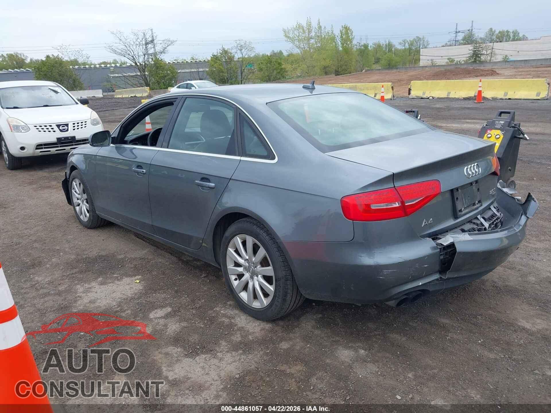 AUDI A4 2013 - WAUBFAFL5DN016327