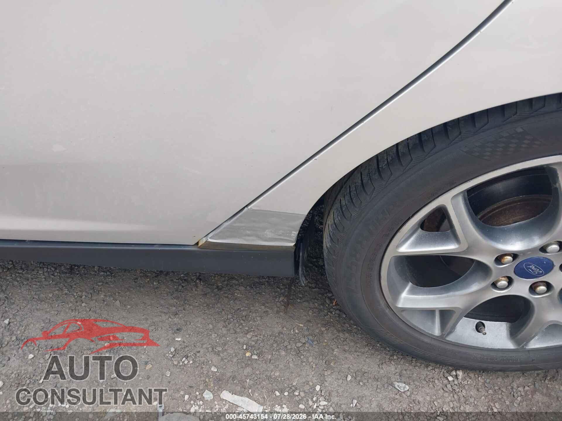 FORD FOCUS 2014 - 1FADP3F23EL205833