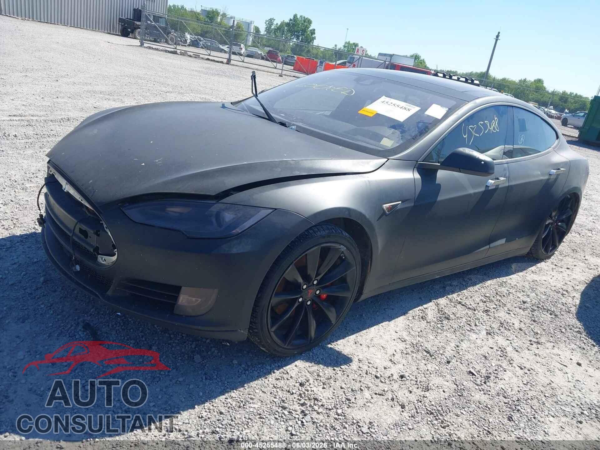 TESLA MODEL S 2015 - 5YJSA1H46FF093930
