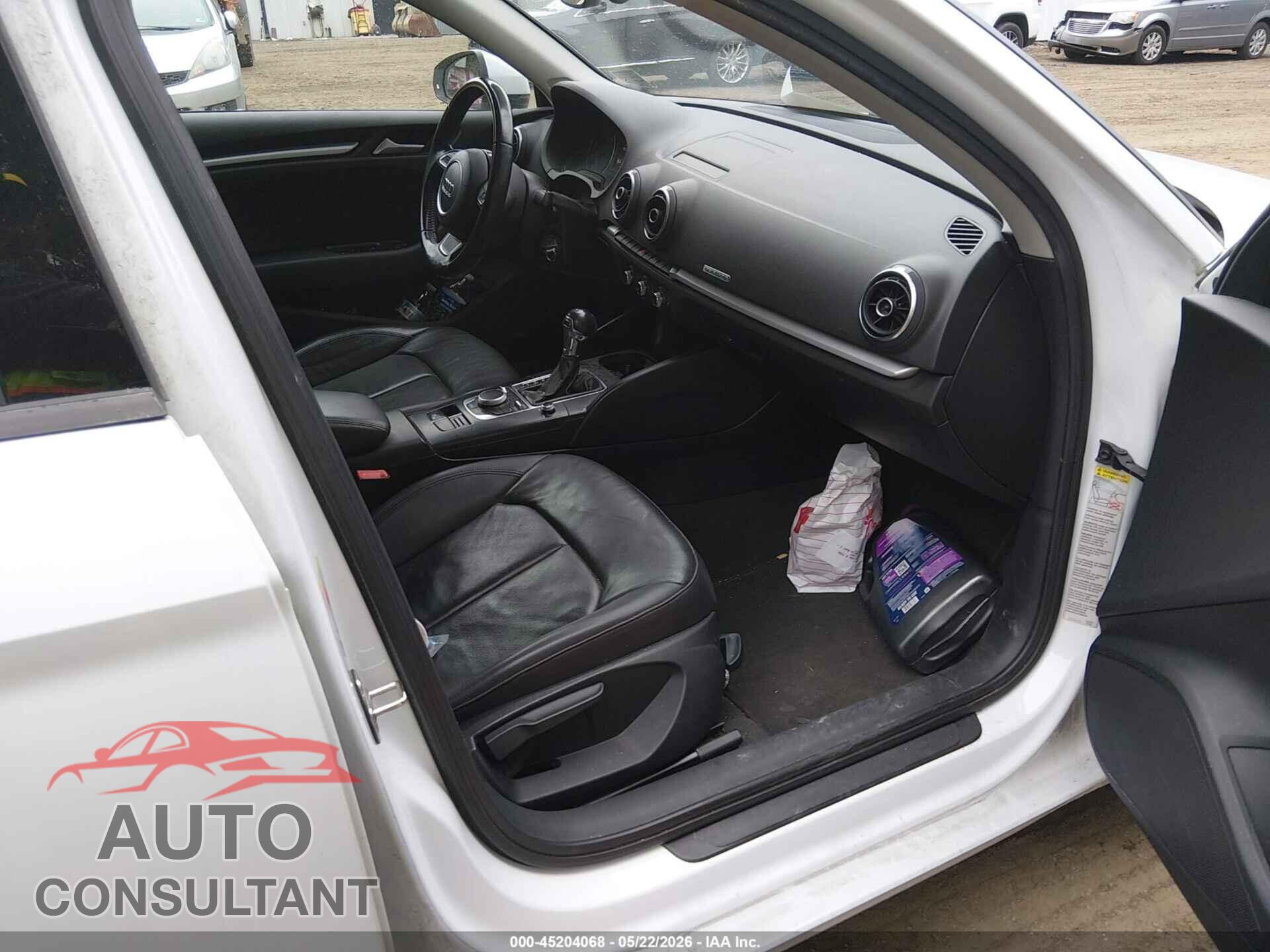 AUDI A3 2015 - WAUBFGFF8F1003045