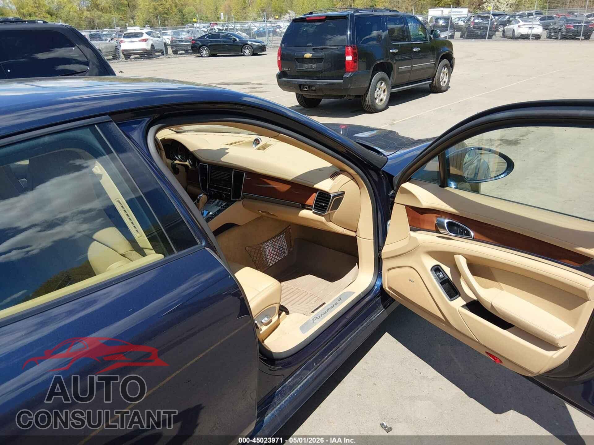 PORSCHE PANAMERA 2014 - WP0AA2A73EL009631