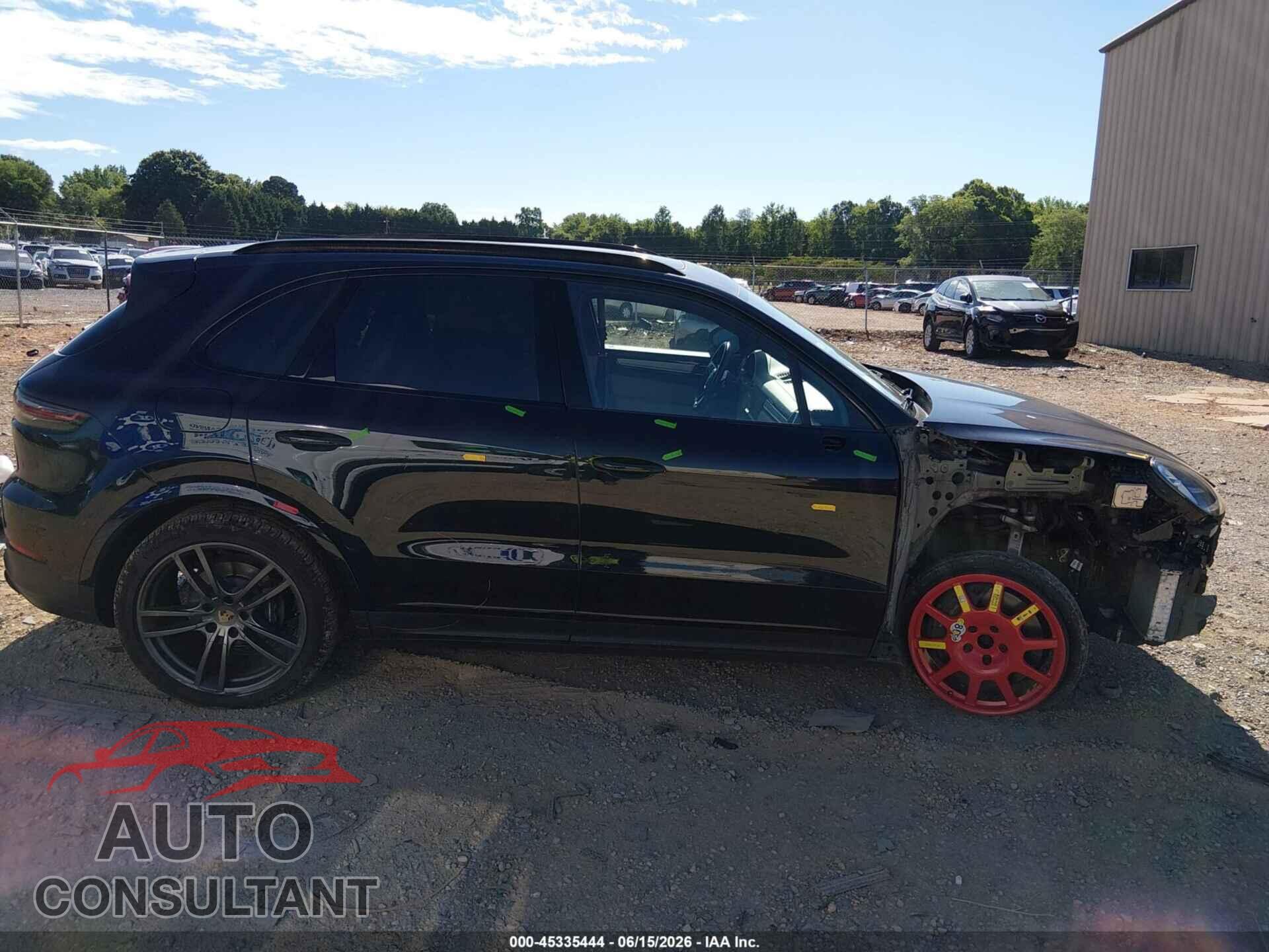 PORSCHE CAYENNE 2023 - WP1AA2AY2PDA07986
